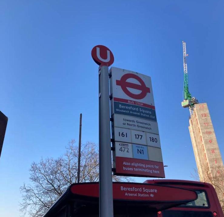Cozy En-suite Stay, Steps From Elizabeth Line Apartamento