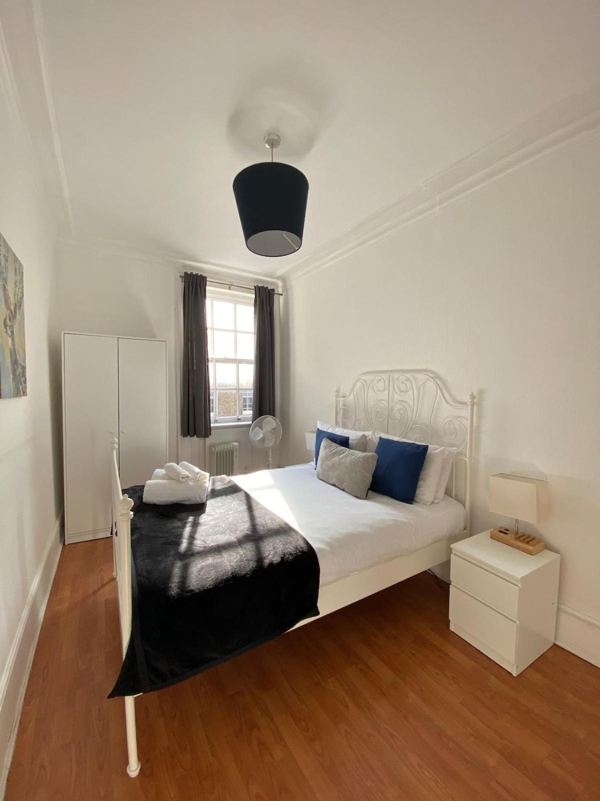 Lovely 2 Bed Flat In Soho! Apartamento