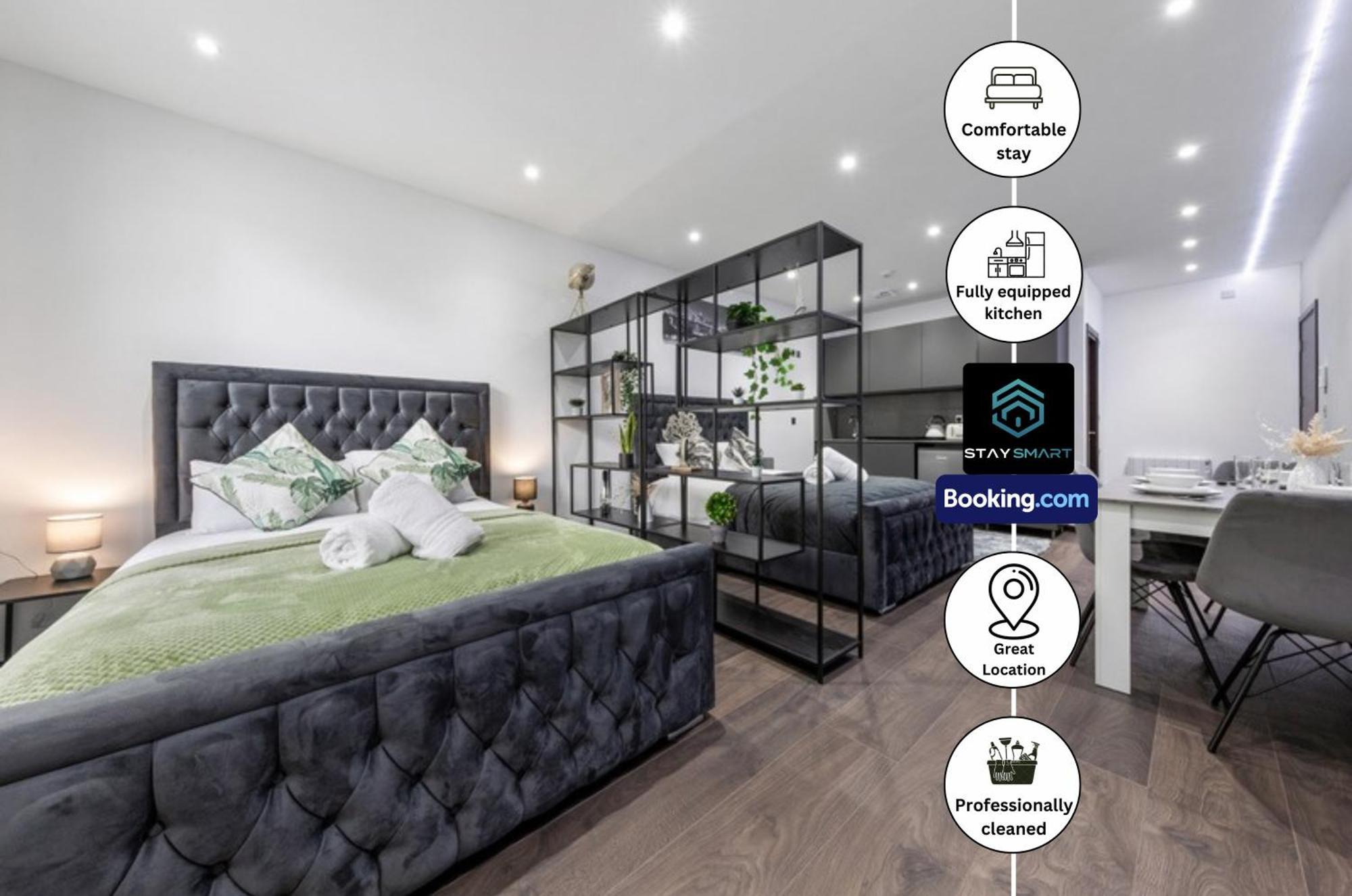 Stylish By Smart Short Lets & Serviced Woodstock With Free Wifi Appartement *