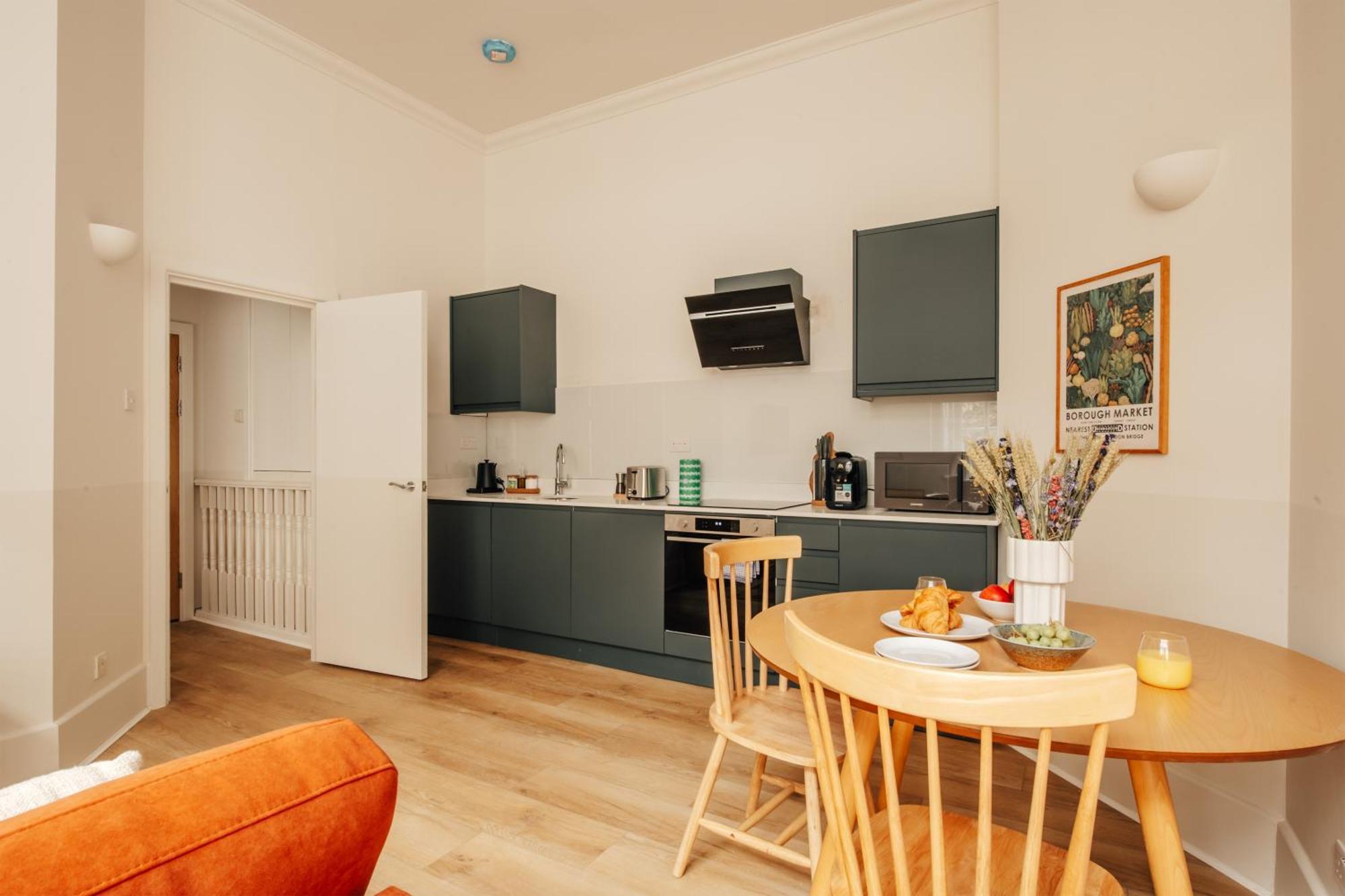 The Regency - Serviced * London