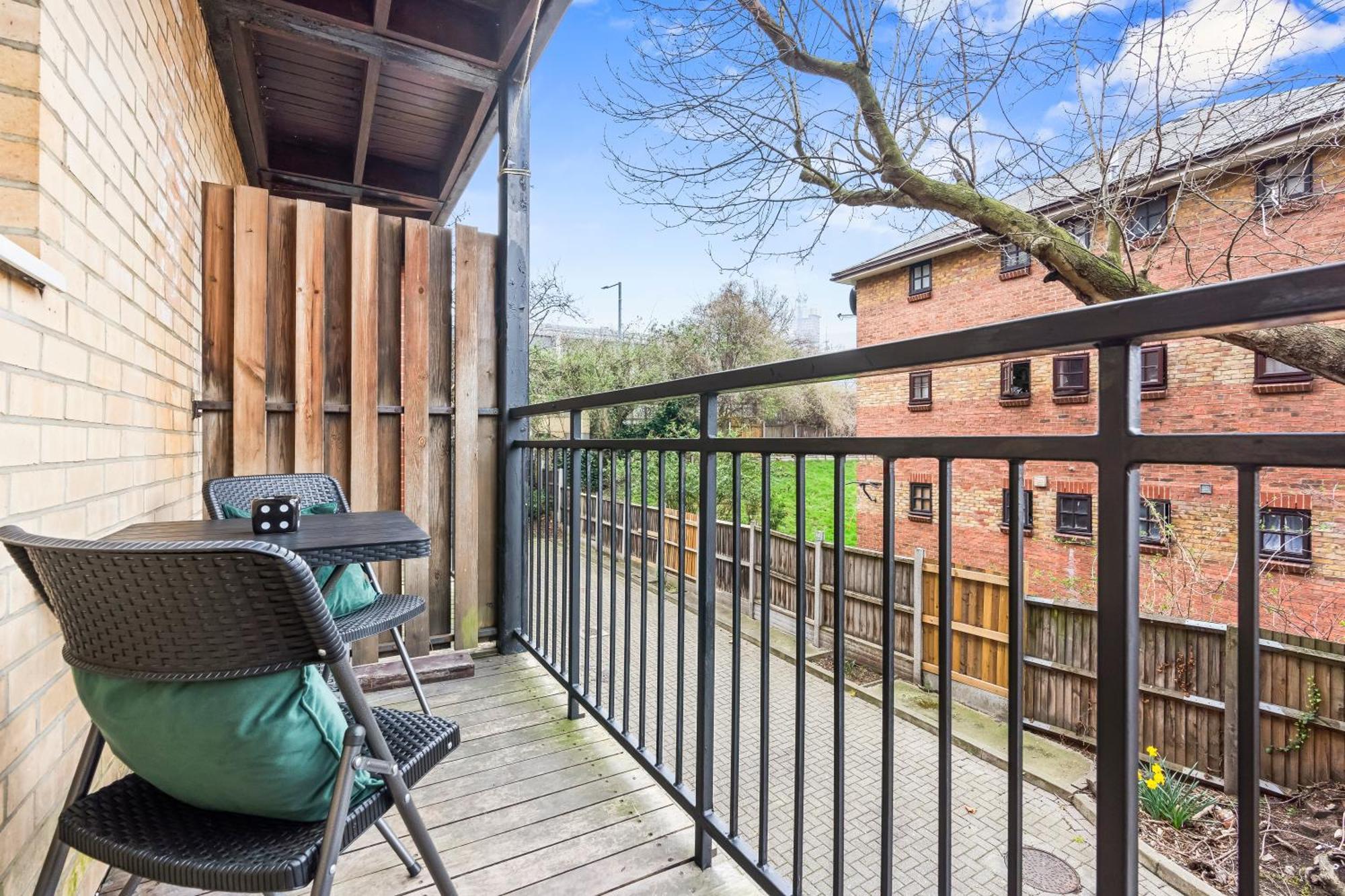 Modern 2Br Apartment Near Canary Wharf Ideal For Business Travelers * Londres