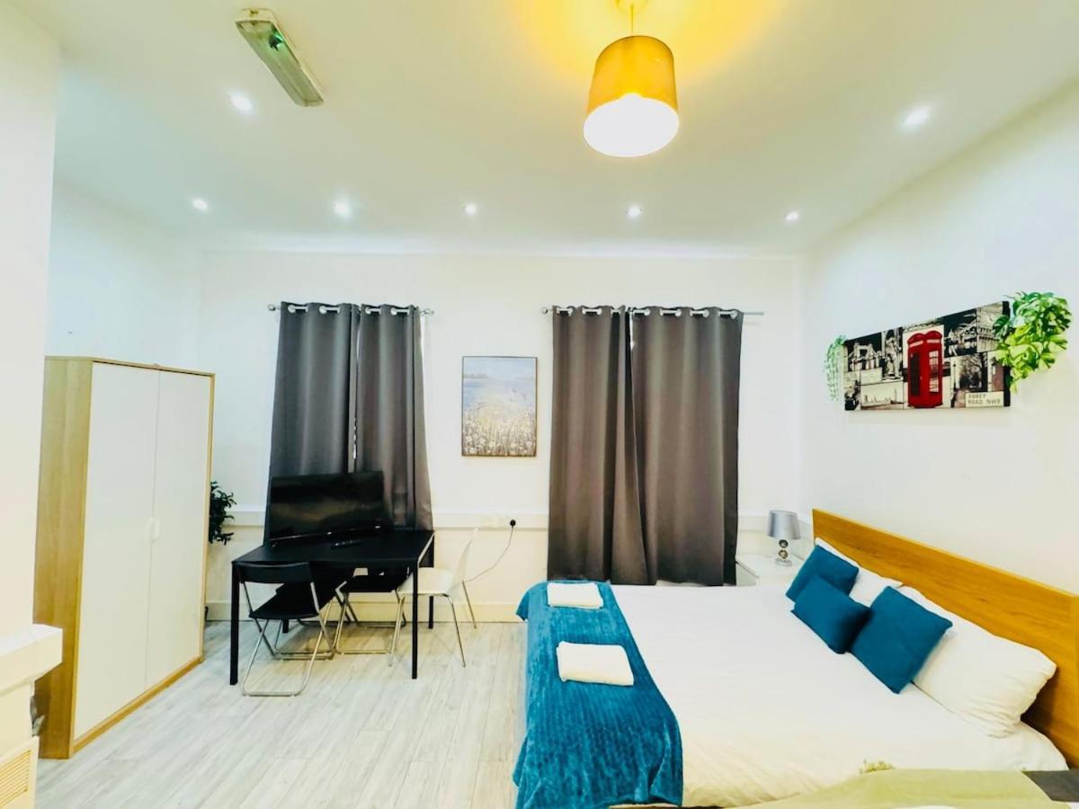 Stunning One Bedroom Flat In A Good Location Appartement Londen