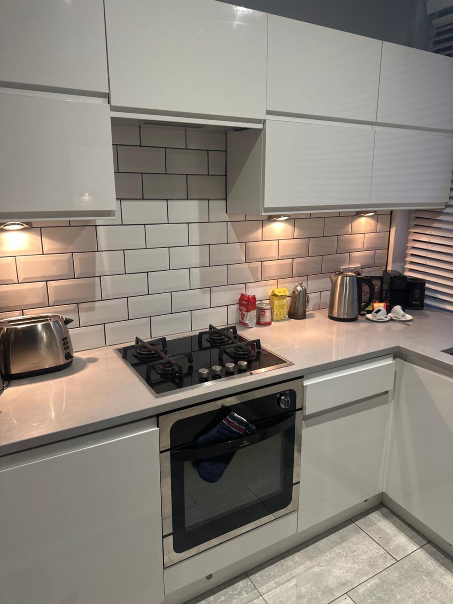 Tower Bridge Garden Balcony Shad Thames Chiq Boutique Aircon Secure Gated Parking For Vans