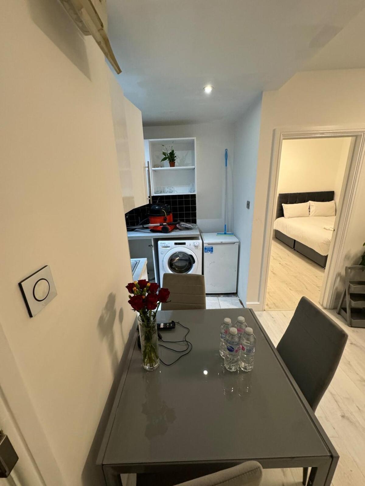 One Bedroom Flat 2nd Floor Victoria Appartement Londres