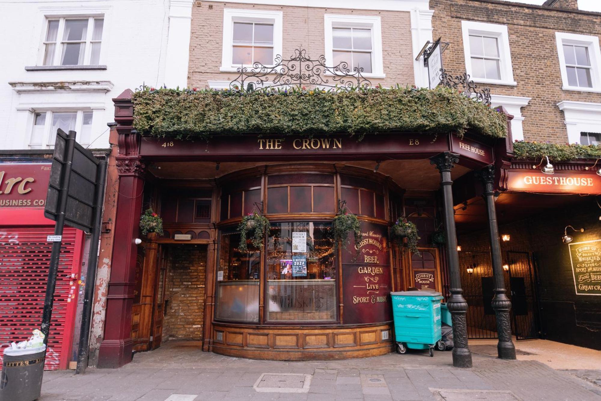 Maison d'hôtes The Crown Pub & Londres