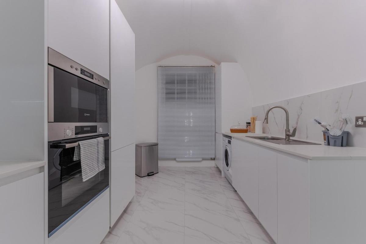 Luxurious 1 Bedroom On Iconic Harley Street 1hs * Londres