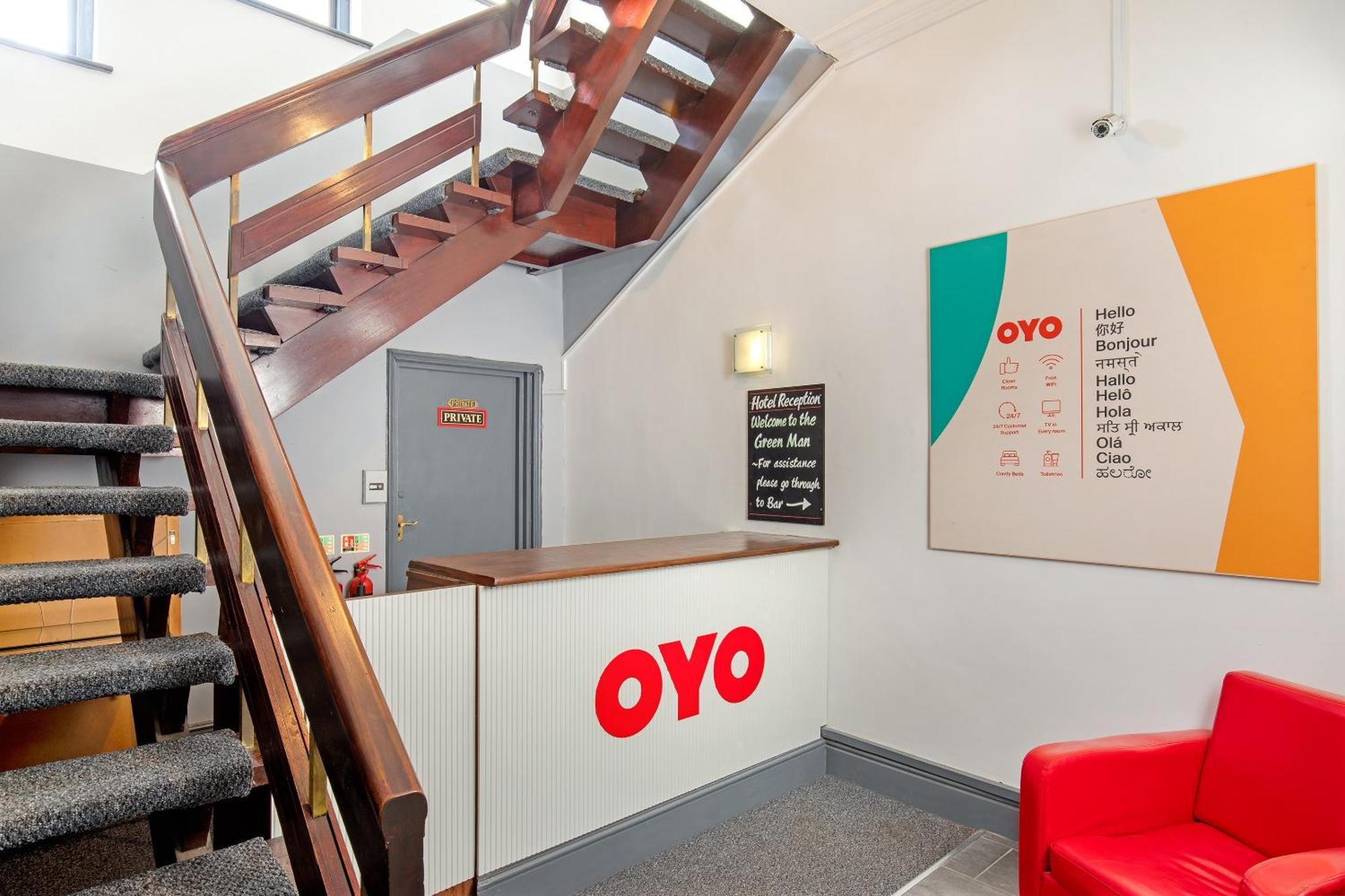 Oyo The Man Pub And Hotel