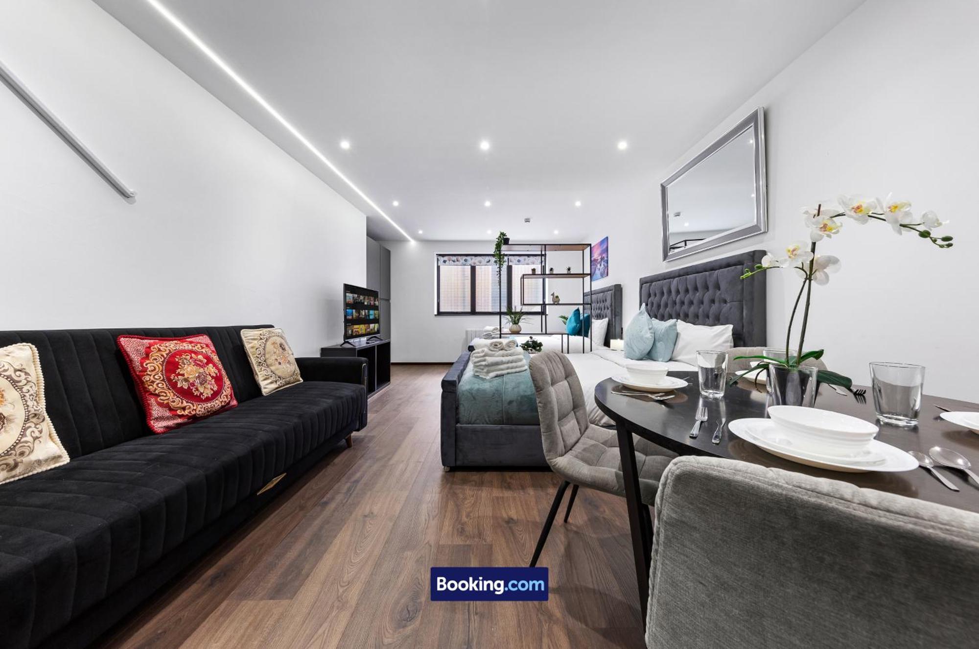 Stylish By Smart Short Lets & Serviced Woodstock With Free Wifi * Londres