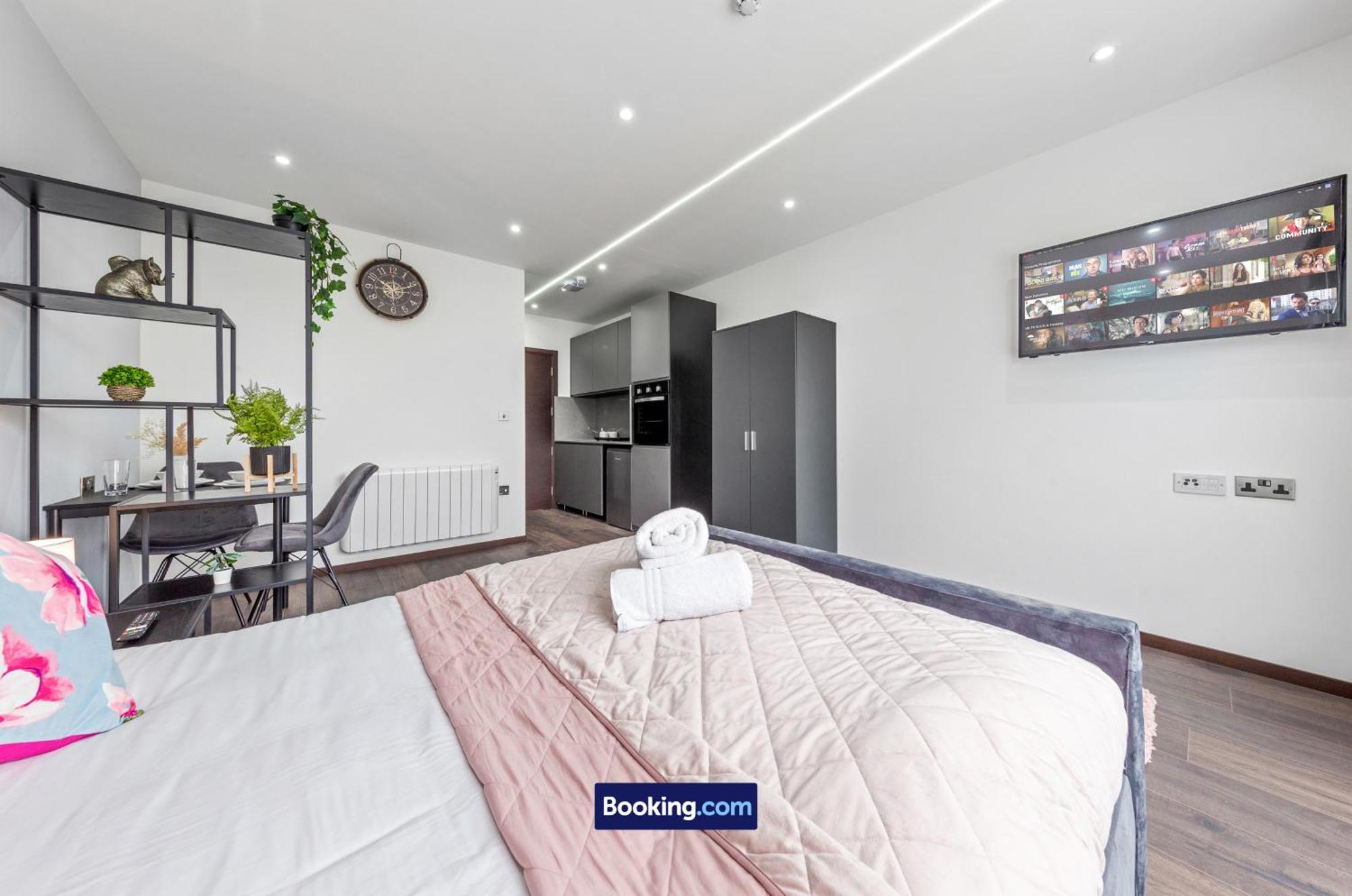 Stylish By Smart Short Lets & Serviced Woodstock With Free Wifi * Londres