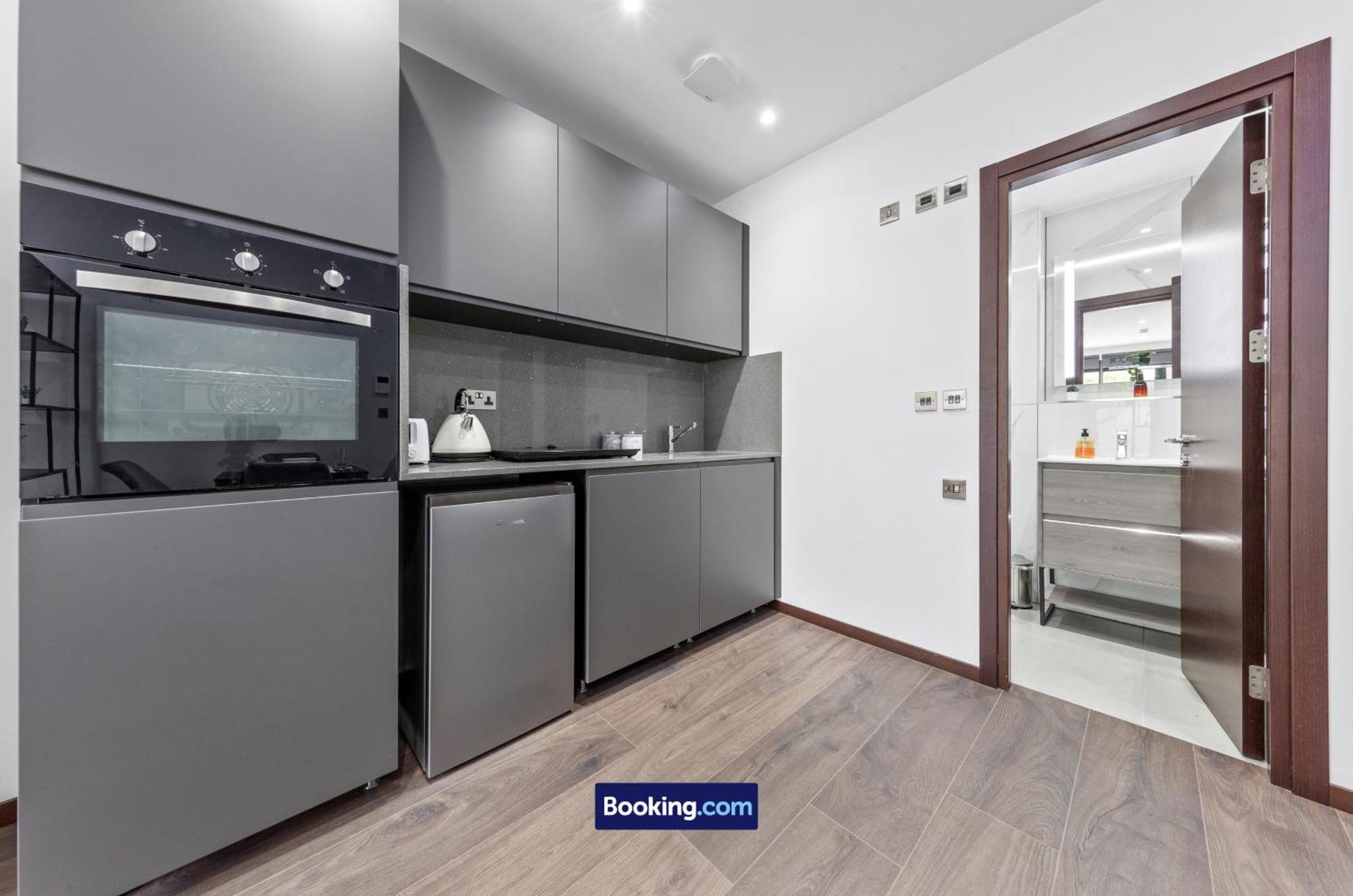 Appartement Stylish By Smart Short Lets & Serviced Woodstock With Free Wifi