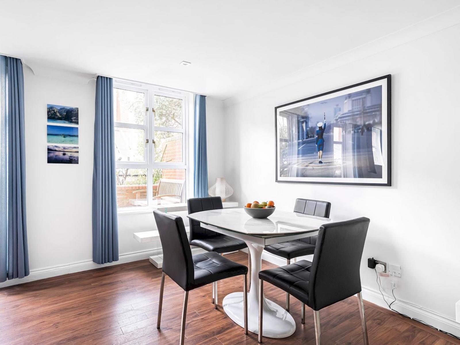 Pass The Keys Westminster Beauty, Prime * Londen
