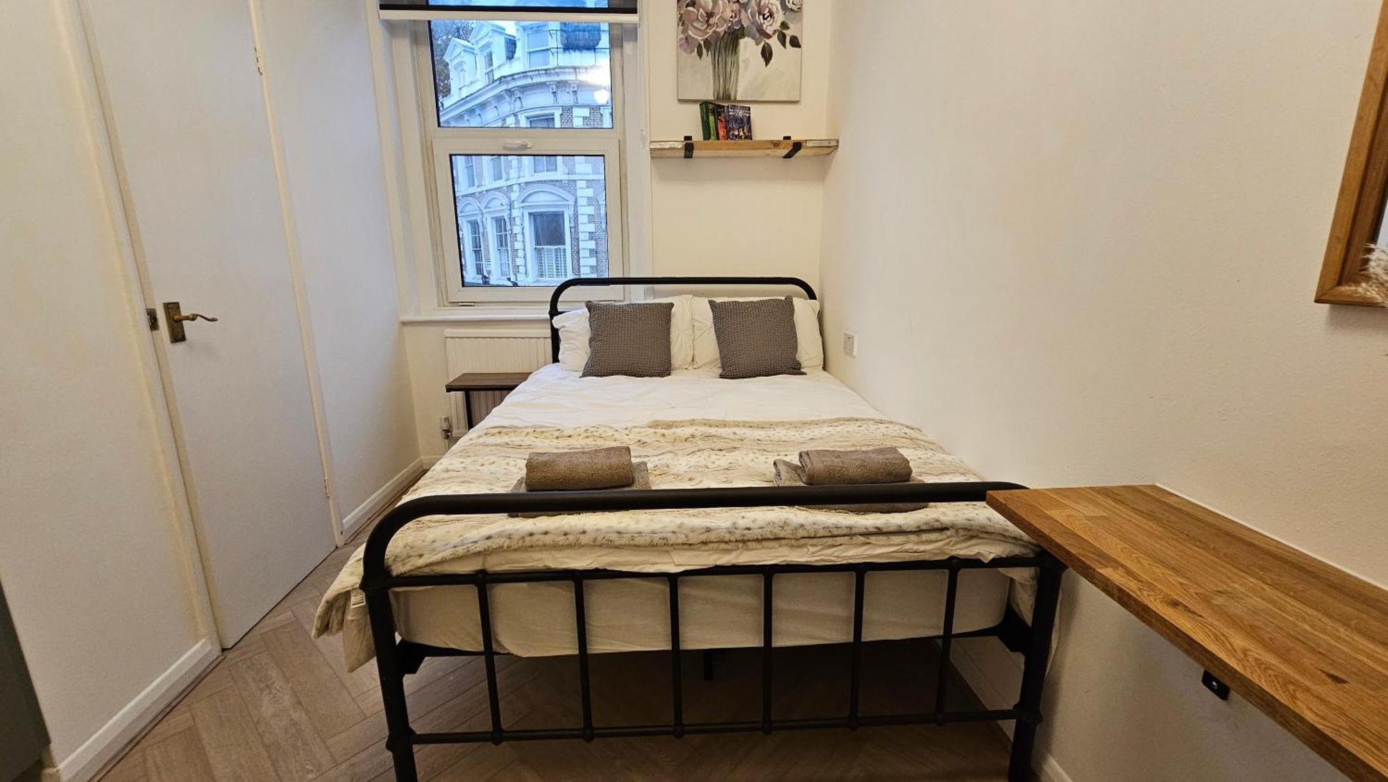 Bros Hotel 3*