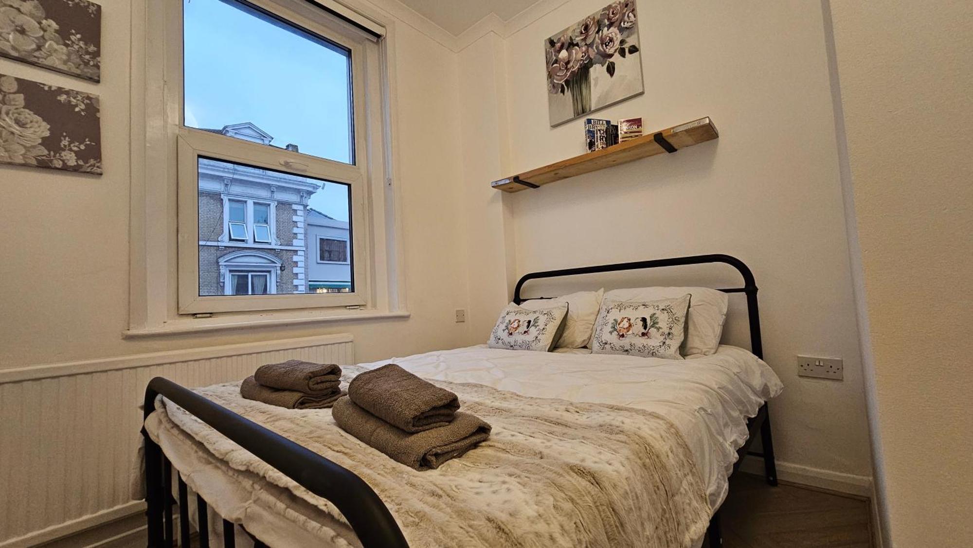 Bros Hotel 3*