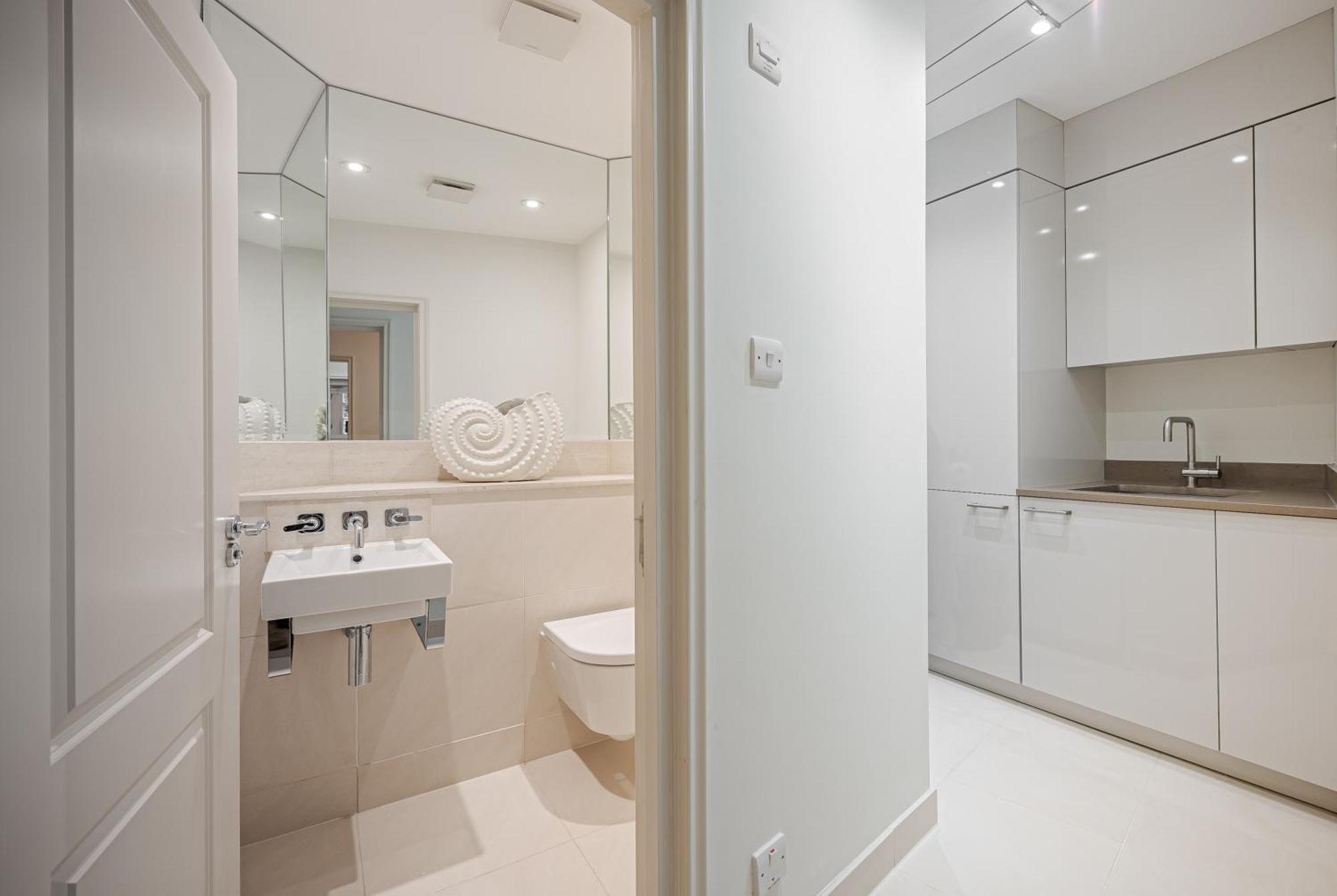 Luxury Belgravia 3br House With Skylights, Ac And Garage Parking Appartement Londen