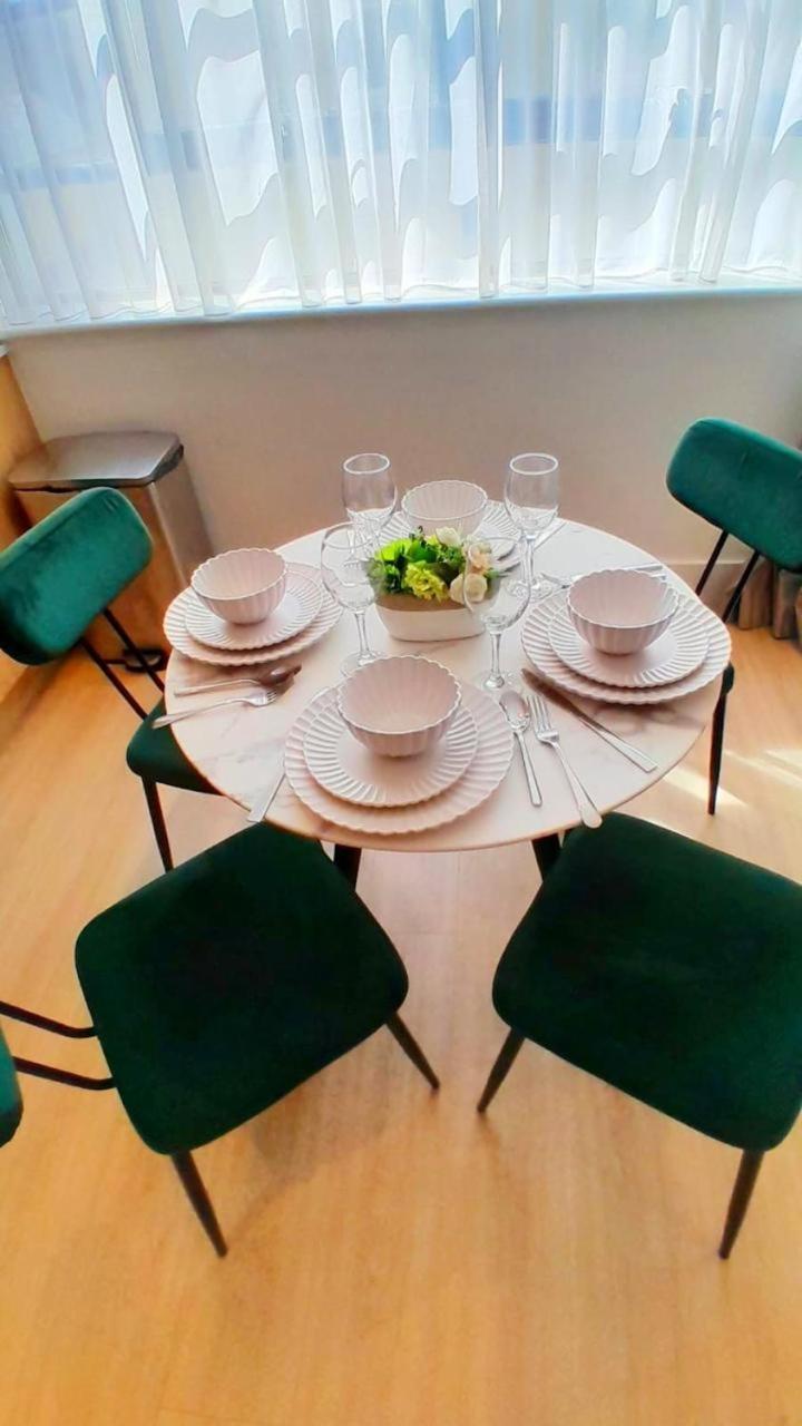 Apartamento Modern & 3bedroom Flat With Pvt Balcony Steps From Regent's Park *
