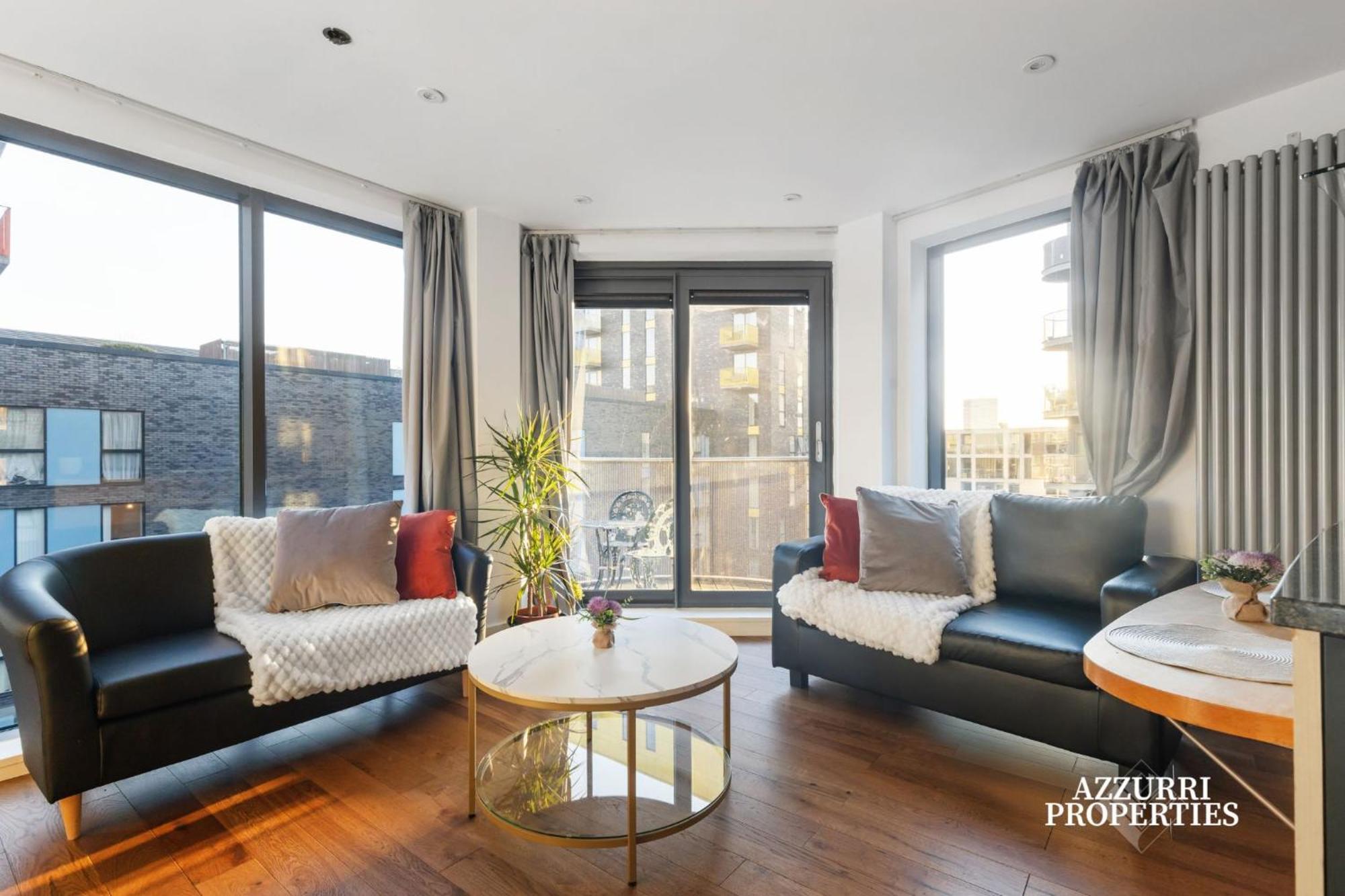 2 Bed Only Five Minutes Walk From Crossharbour * Londres