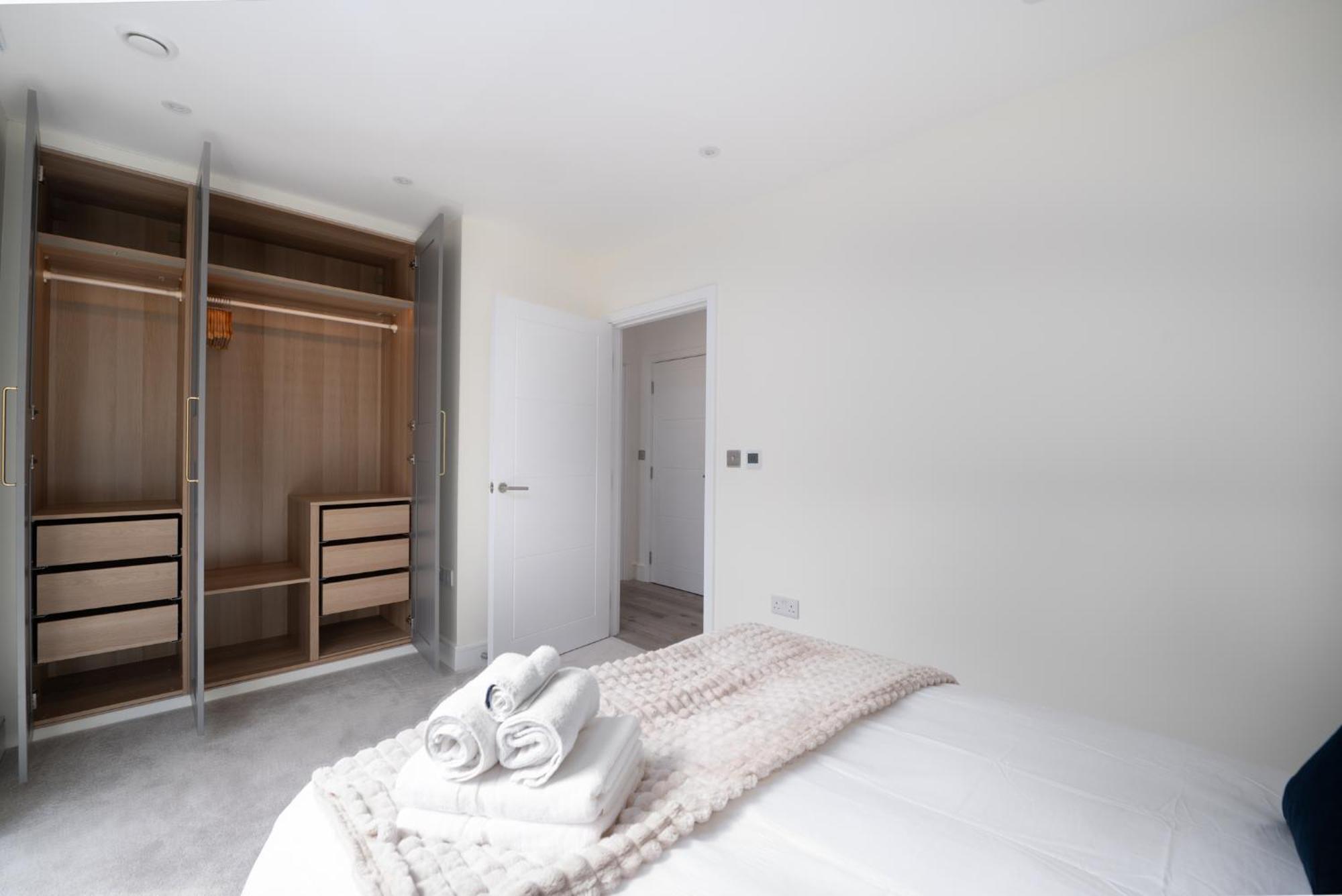 Fulham Luxury High-spec With Large Balcony, Location, Near Fulham And Chelsea Stadiums Appartement Londres