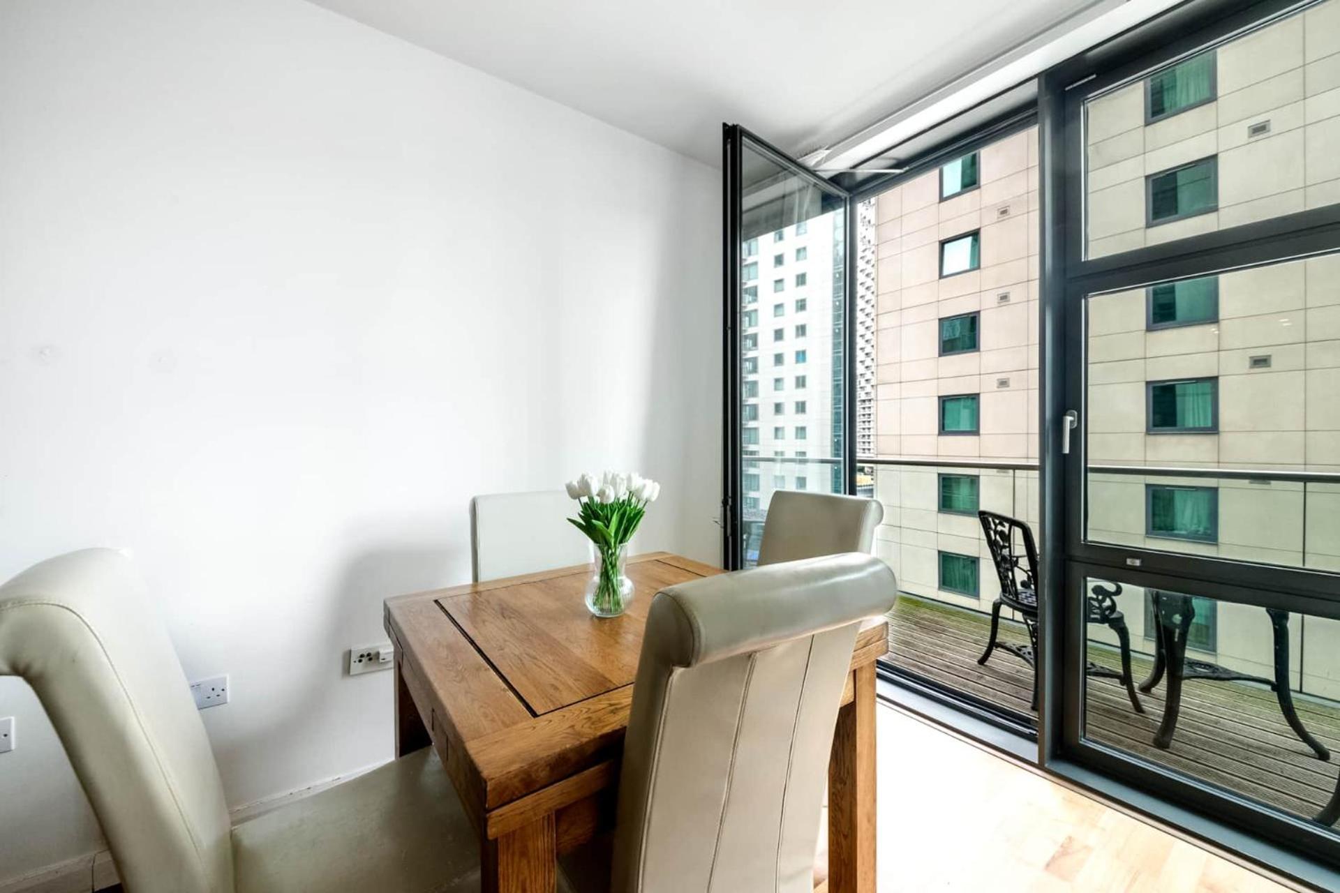 Londwell, Canary Wharf River Thames Balcony Retreat Appartement Londres