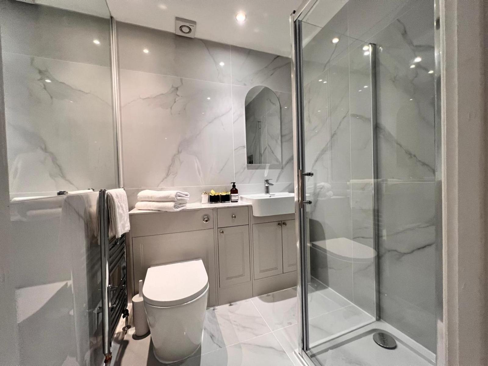 Elegant 1 Bedroom Flat Near Harrods Apartamento