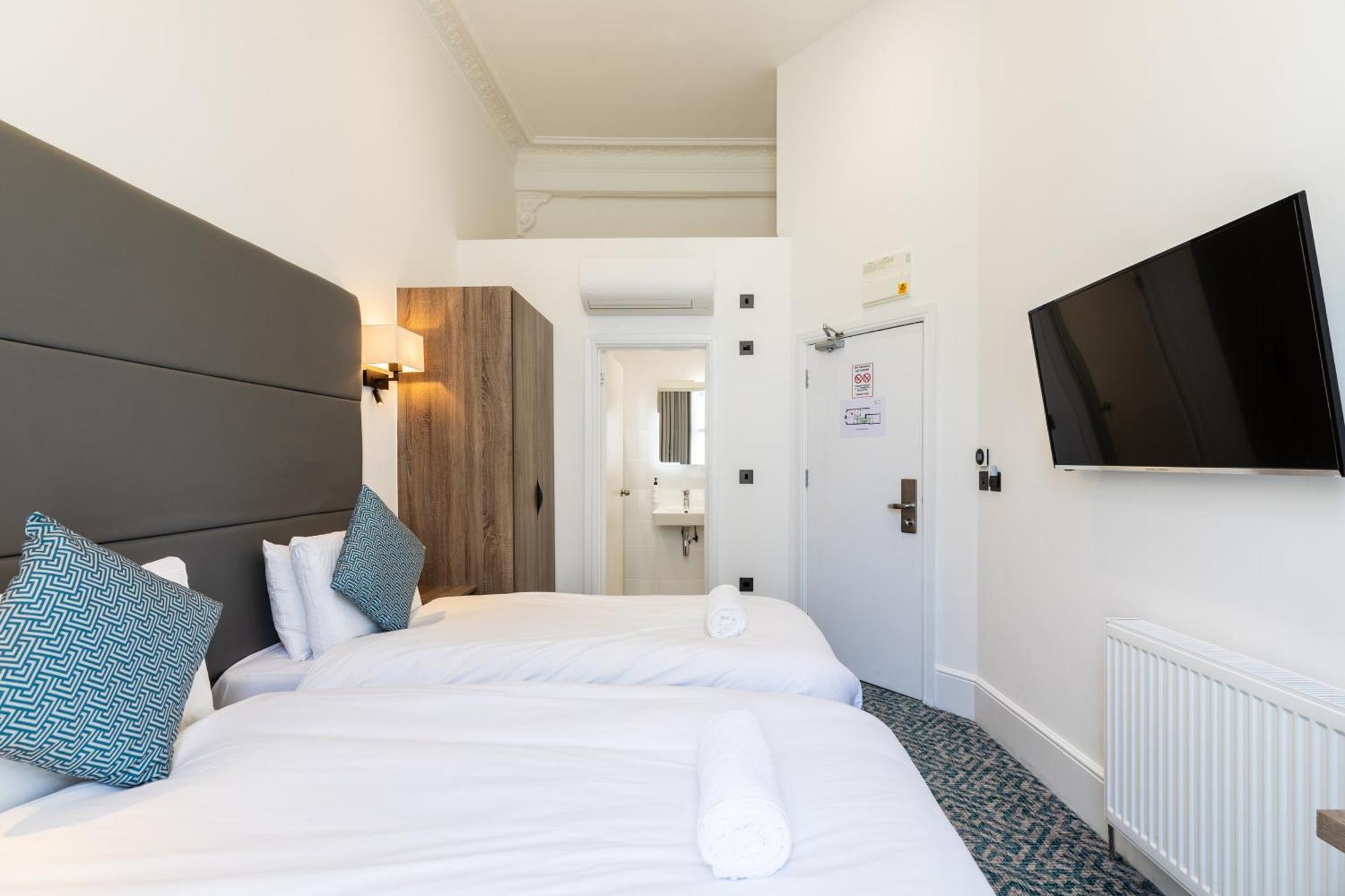 The Chapter - The J Hyde Park Hotel