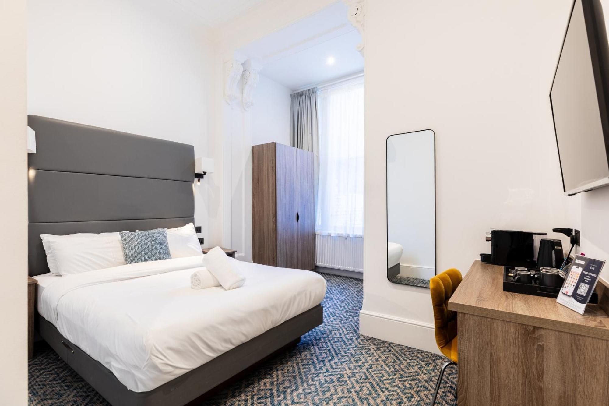 The Chapter - The J Hyde Park Hotel London