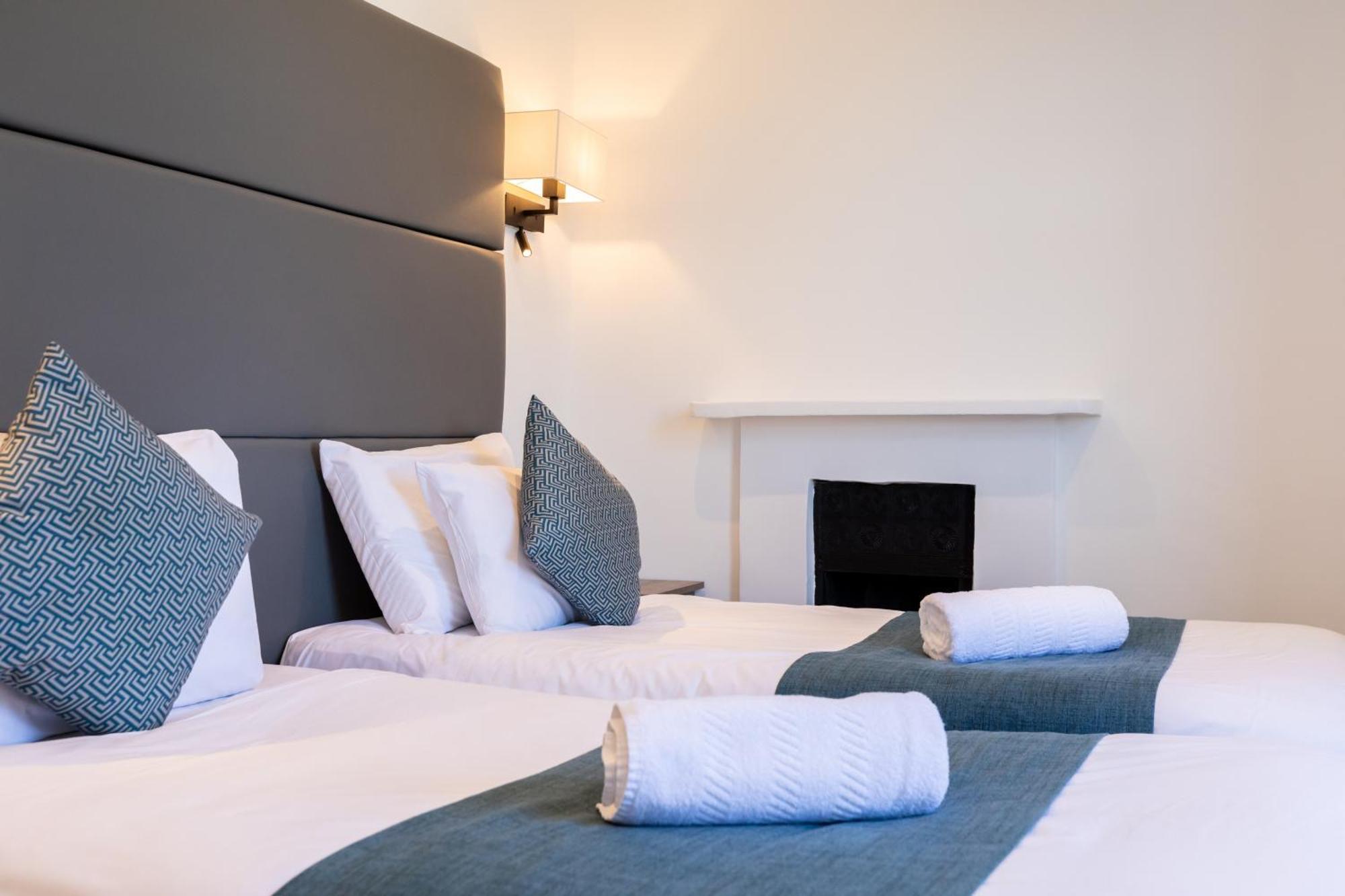 The Chapter - The J Hyde Park Hotel London