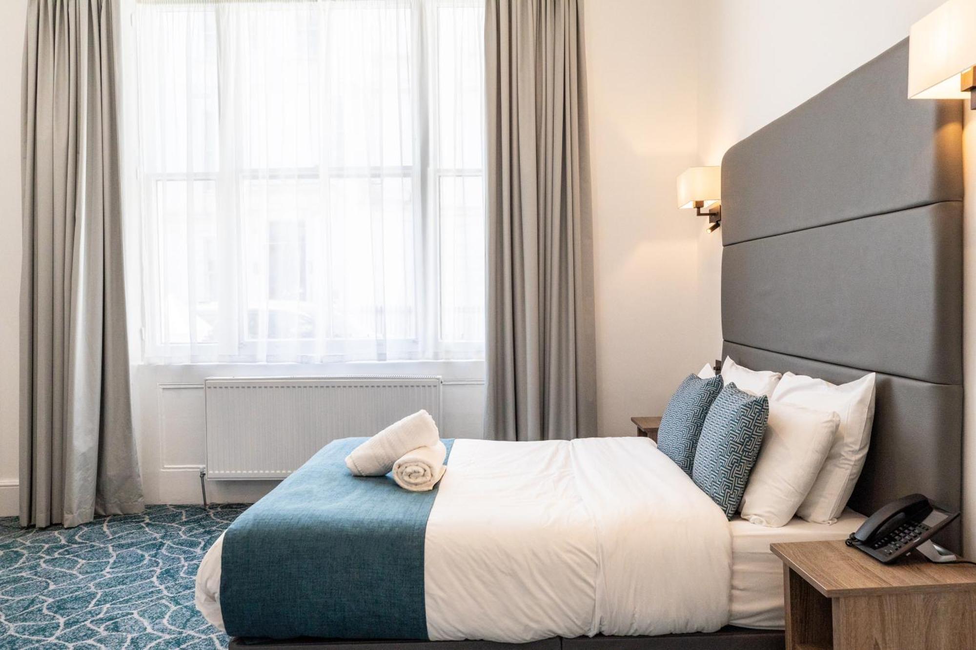 Hotel The Chapter - The J Hyde Park 3*