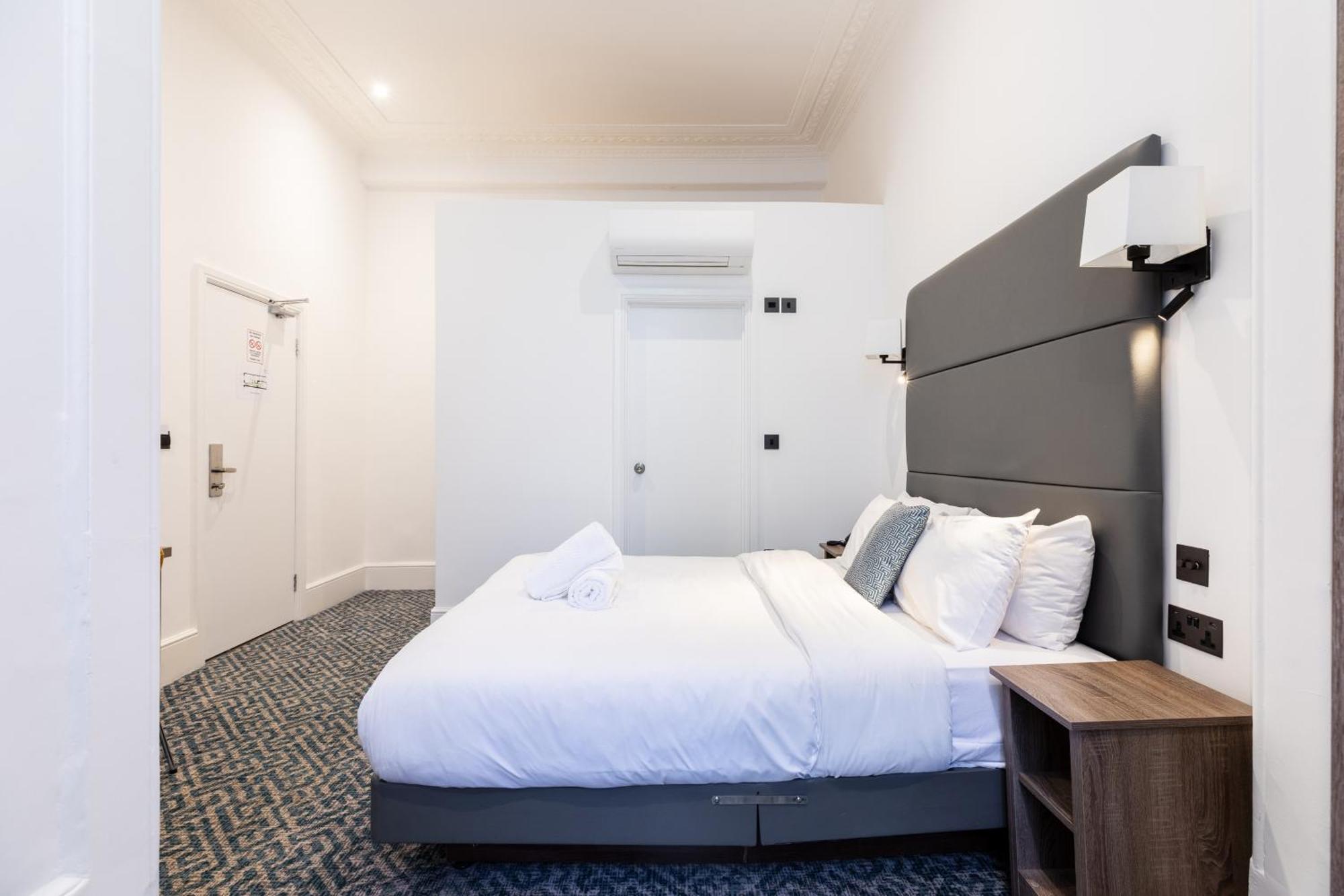 The Chapter - The J Hyde Park Hotel London