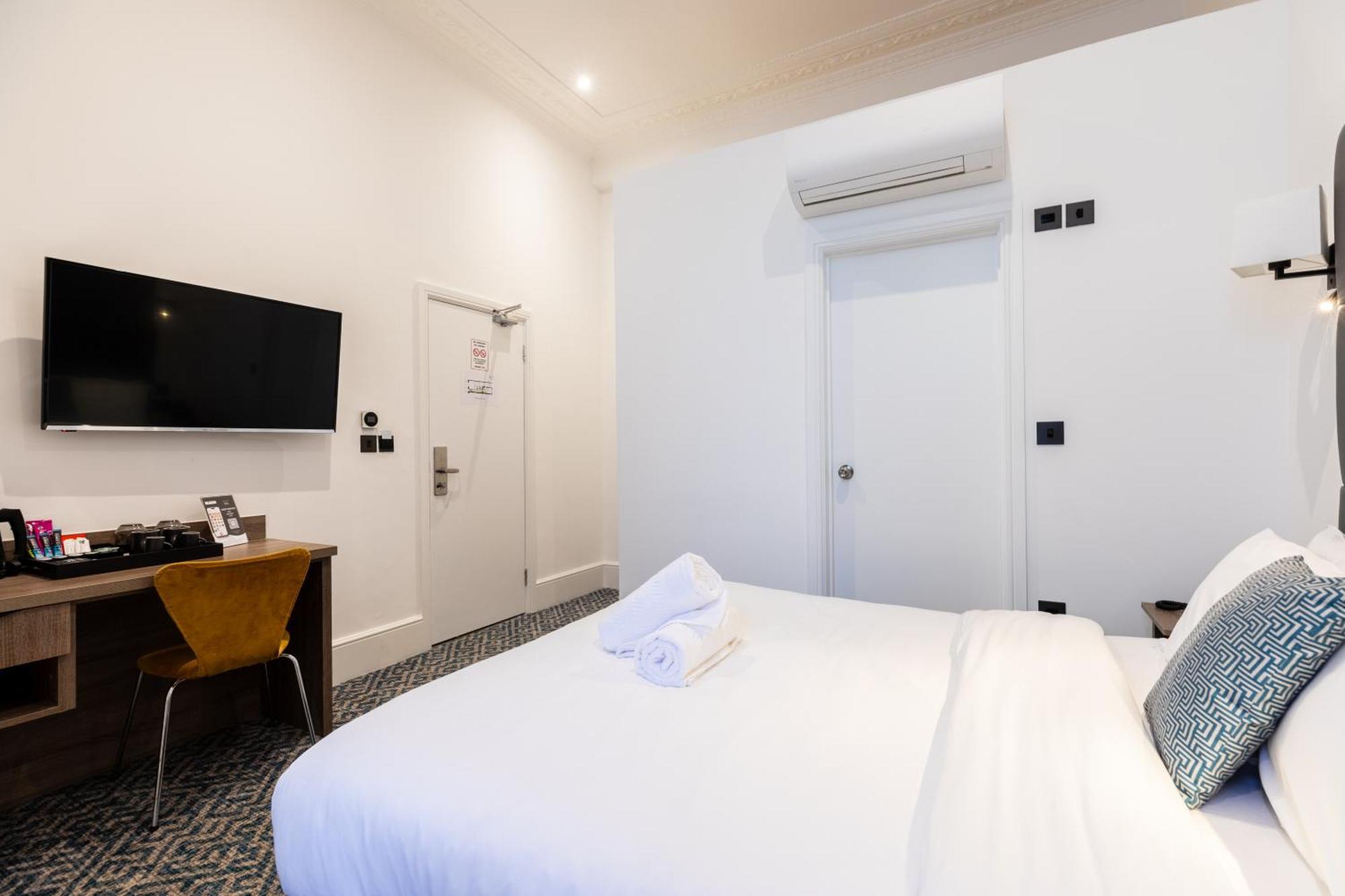 Hotel The Chapter - The J Hyde Park 3*