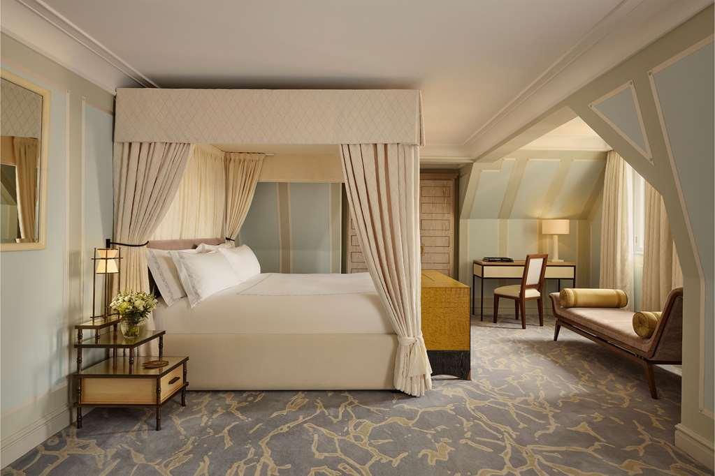 The Connaught, Maybourne Collection Hotel