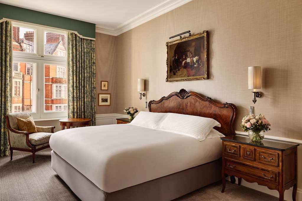The Connaught, Maybourne Collection Hotel 5*