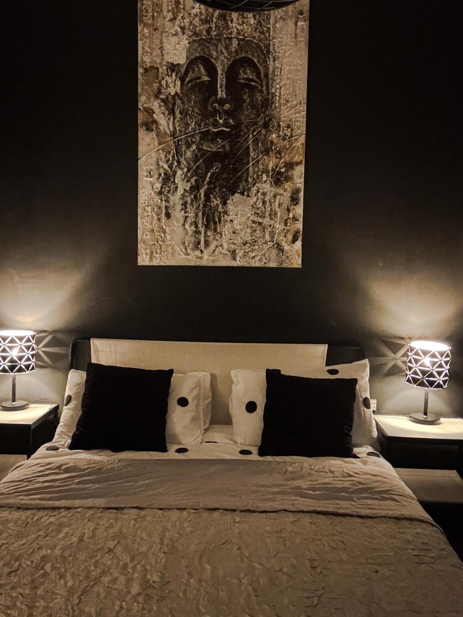 Burgess Park Penthouse Homestay *