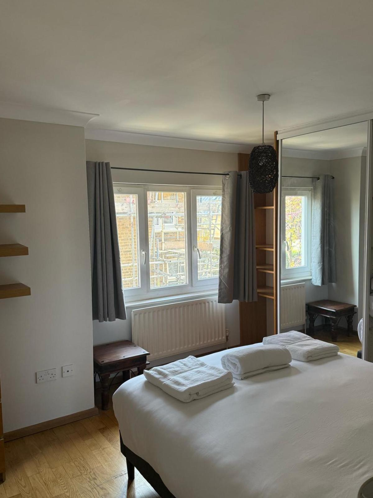 Astonishing House In The Heart Of Fulham Broadway * Londres