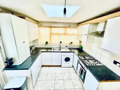 Apartment At Plaistow Convenient To Custom House Excel And Free Parking London