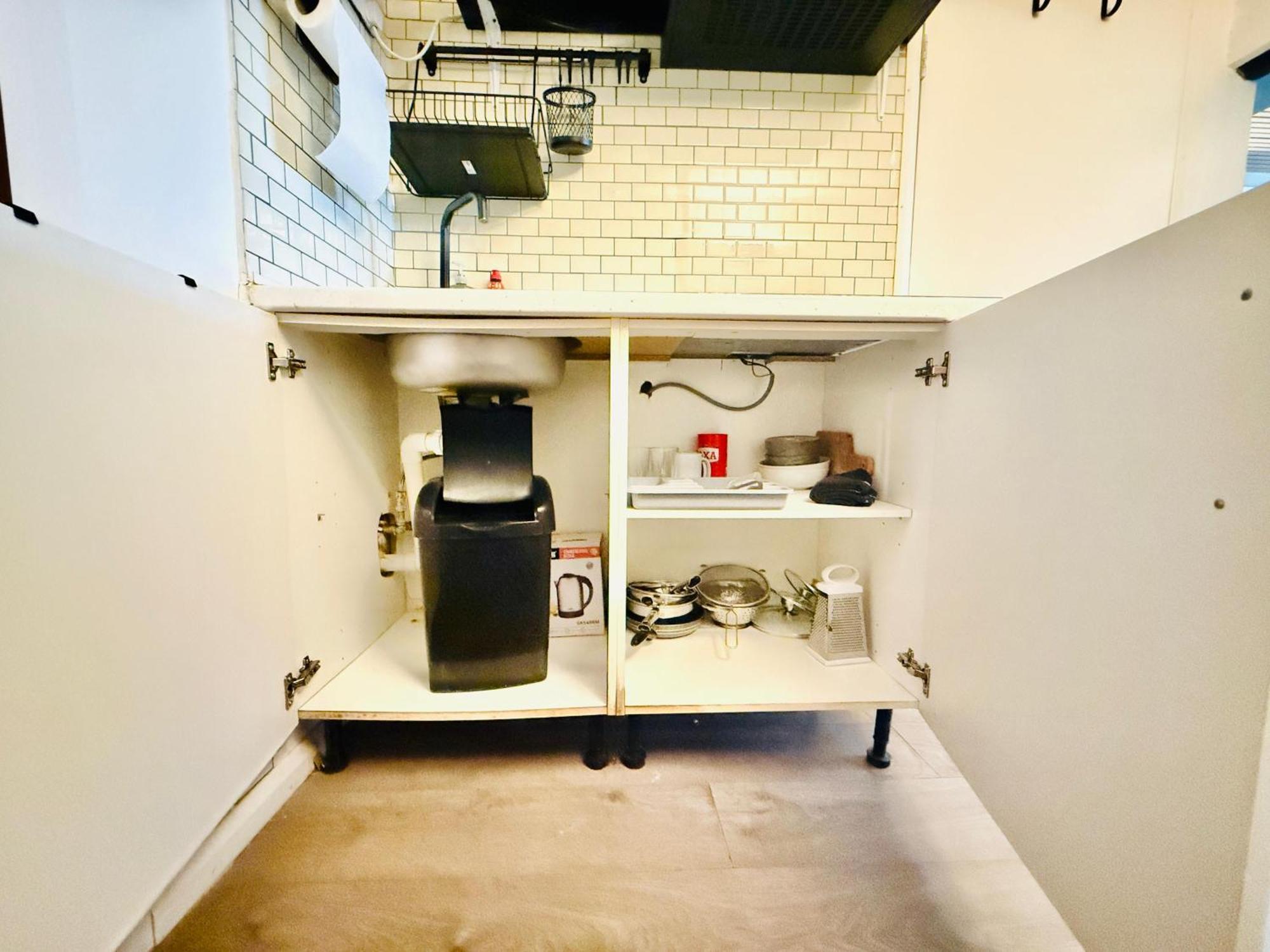 Stylish & Your East Hideaway Apartamento *