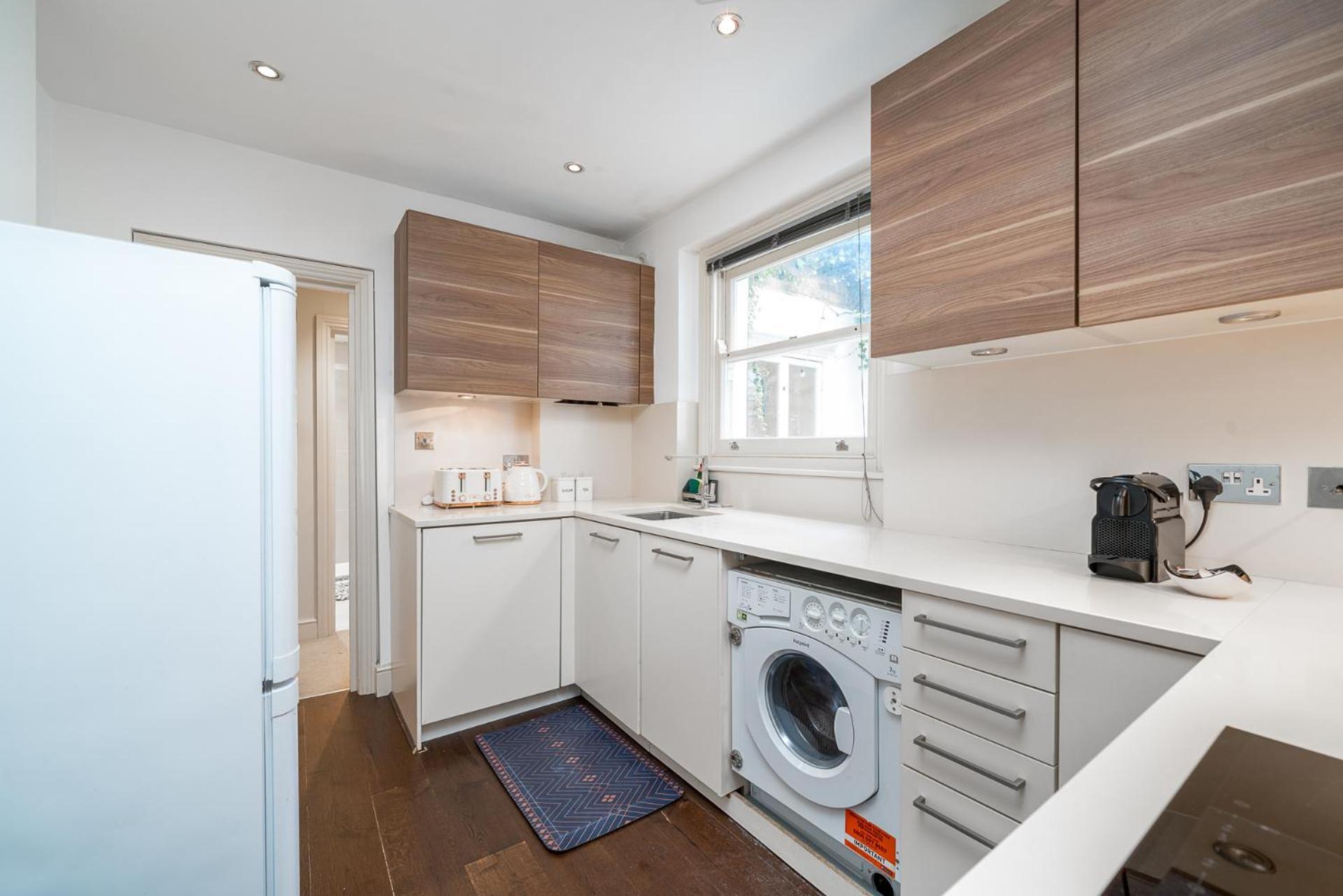 Niru Experience Hidden Gem In Chelsea 2bd 2ba *