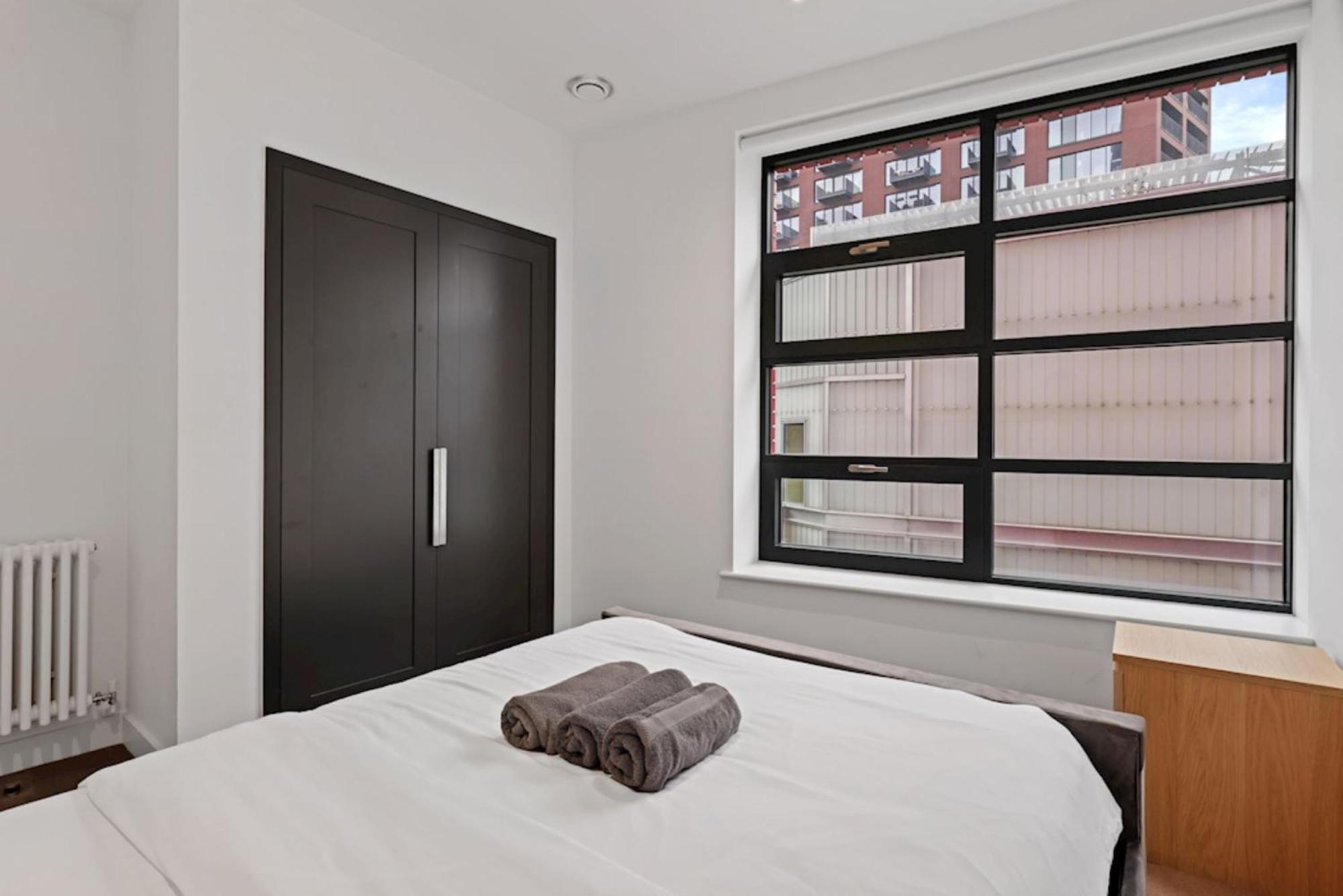Excel Side Apartment London