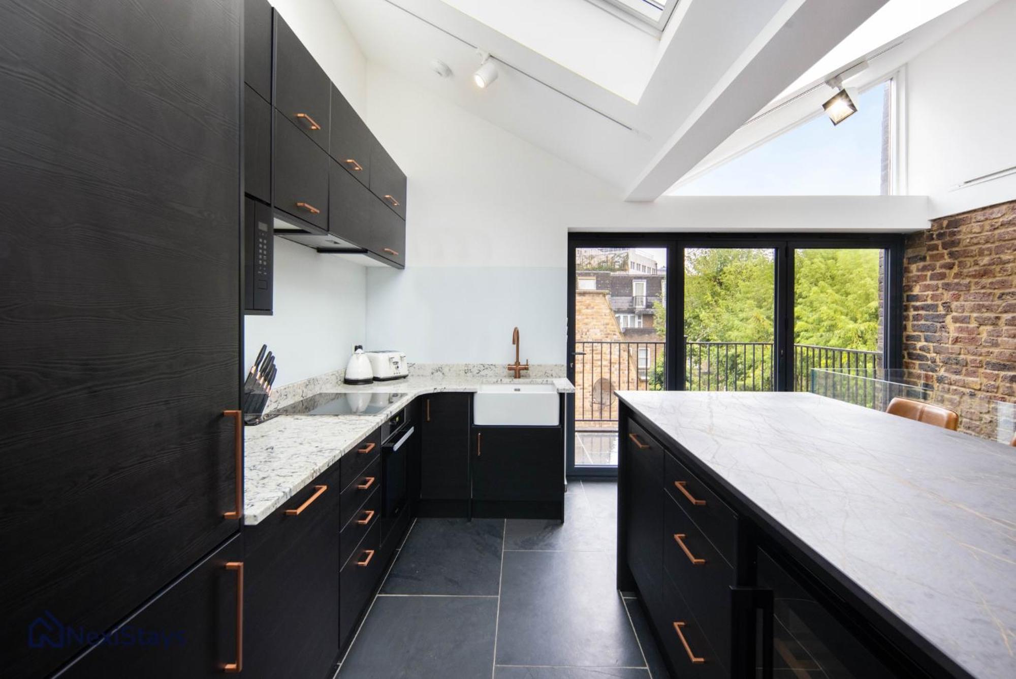 1 Min Walk To Euston Station, Modern Townhouse * Londres