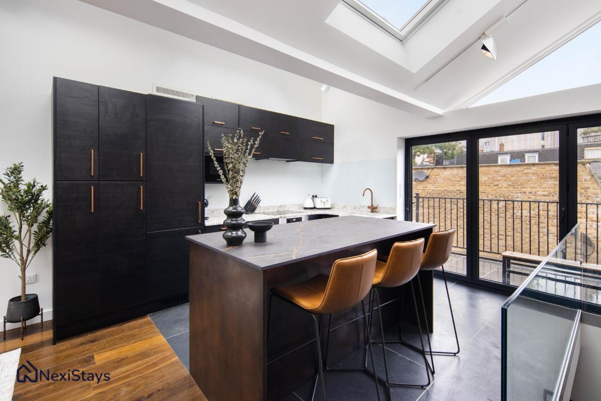 1 Min Walk To Euston Station, Modern Townhouse Apartamento Londres