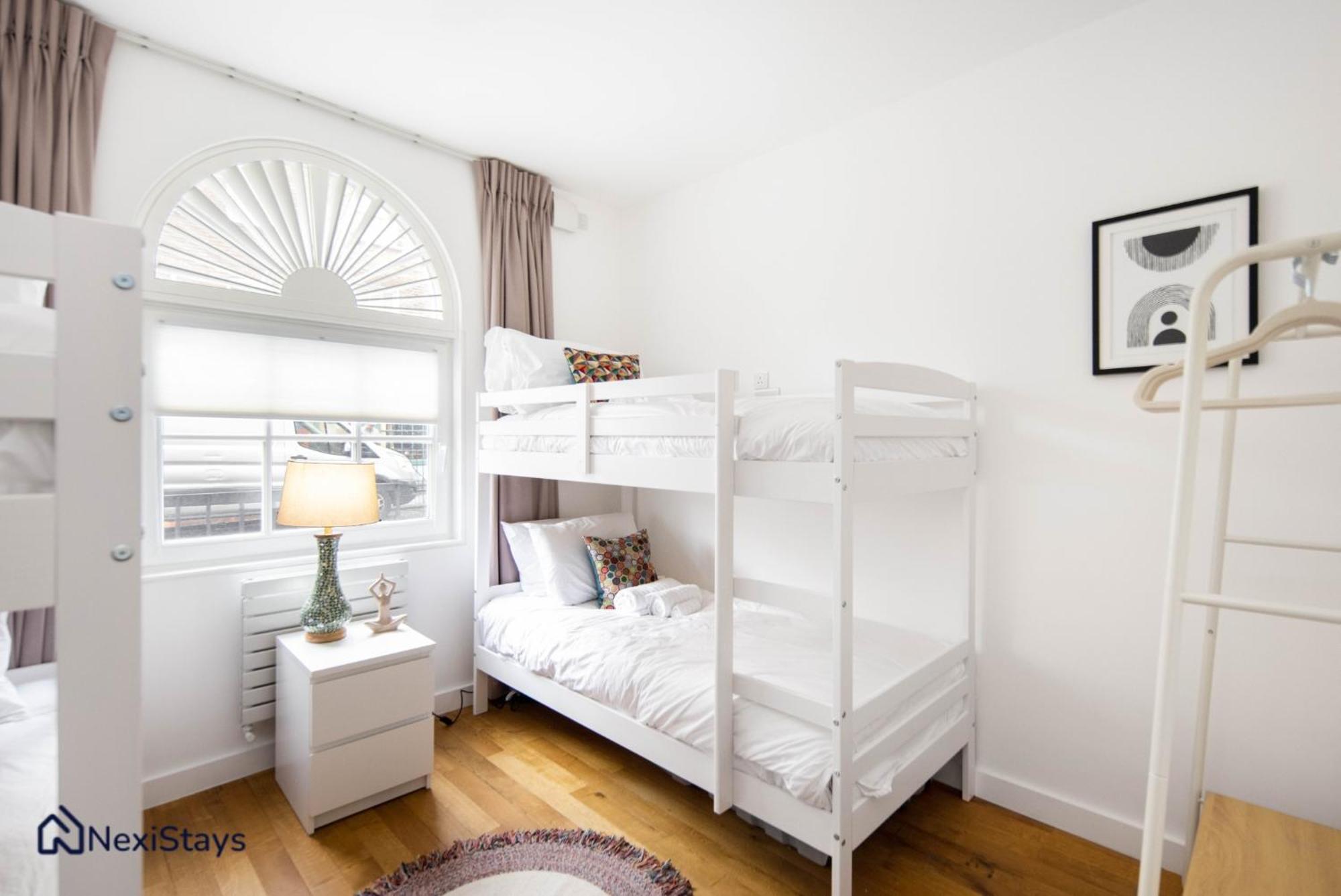 1 Min Walk To Euston Station, Modern Townhouse Londres