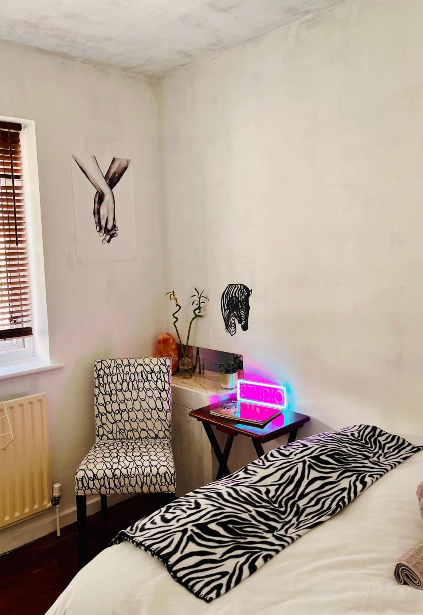 Appartement Heartwarming And Vibrant Private In Unit