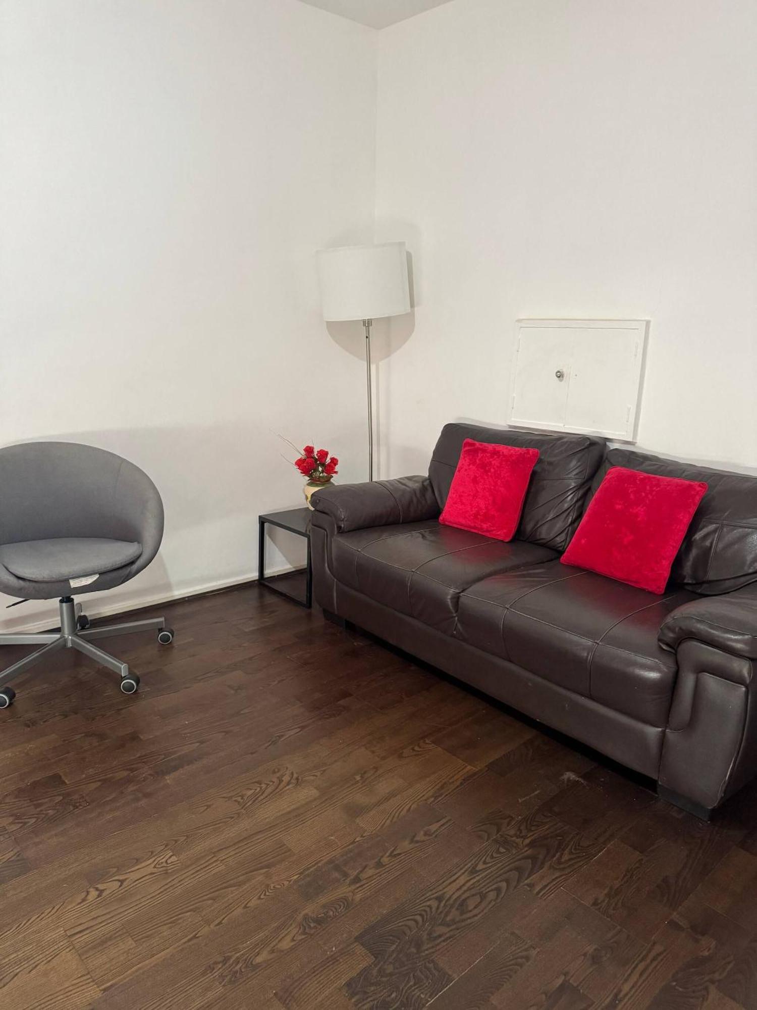 Apartamento Charming 2 Bed In
