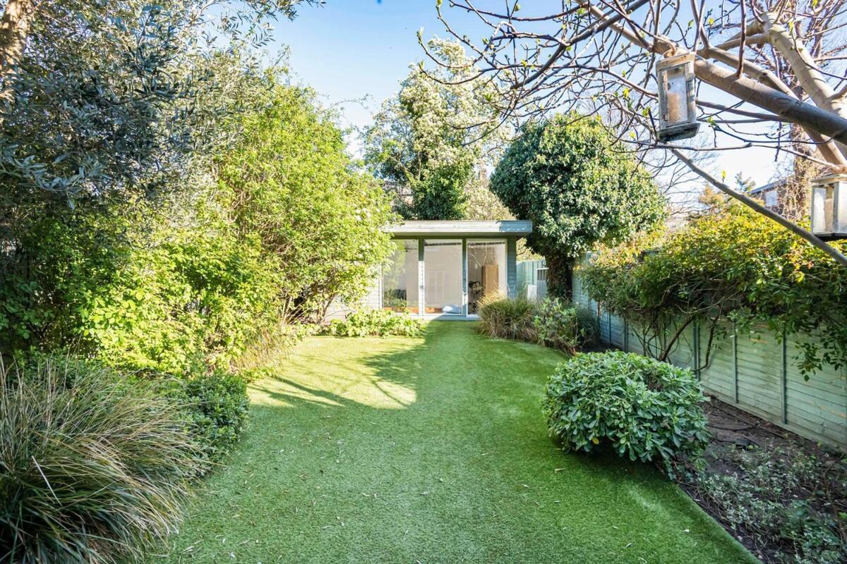Hébergement de vacances The Grand Camden Garden 4br *
