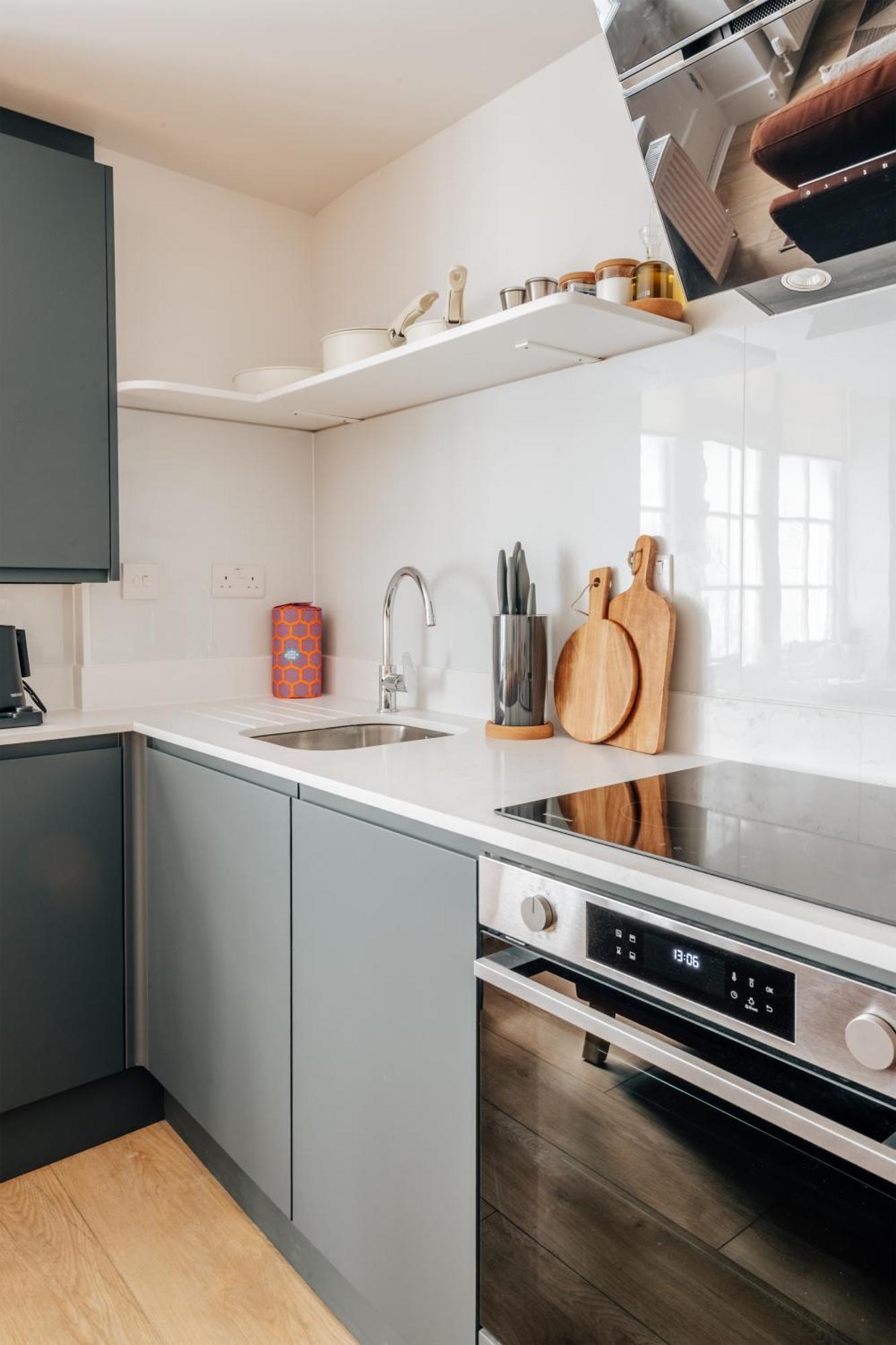 The Regency - Serviced Apartment *