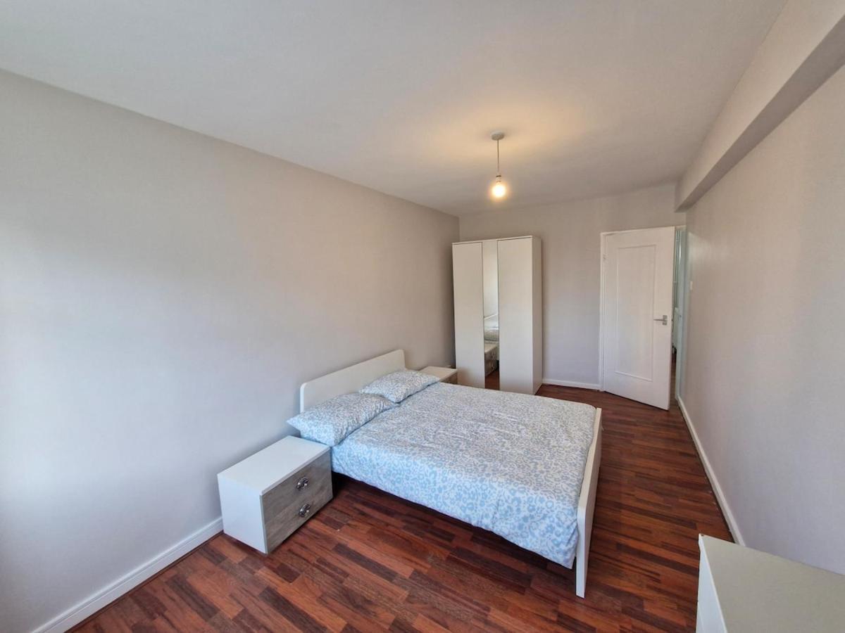 Apartamento Flat In Of - E1 Londres