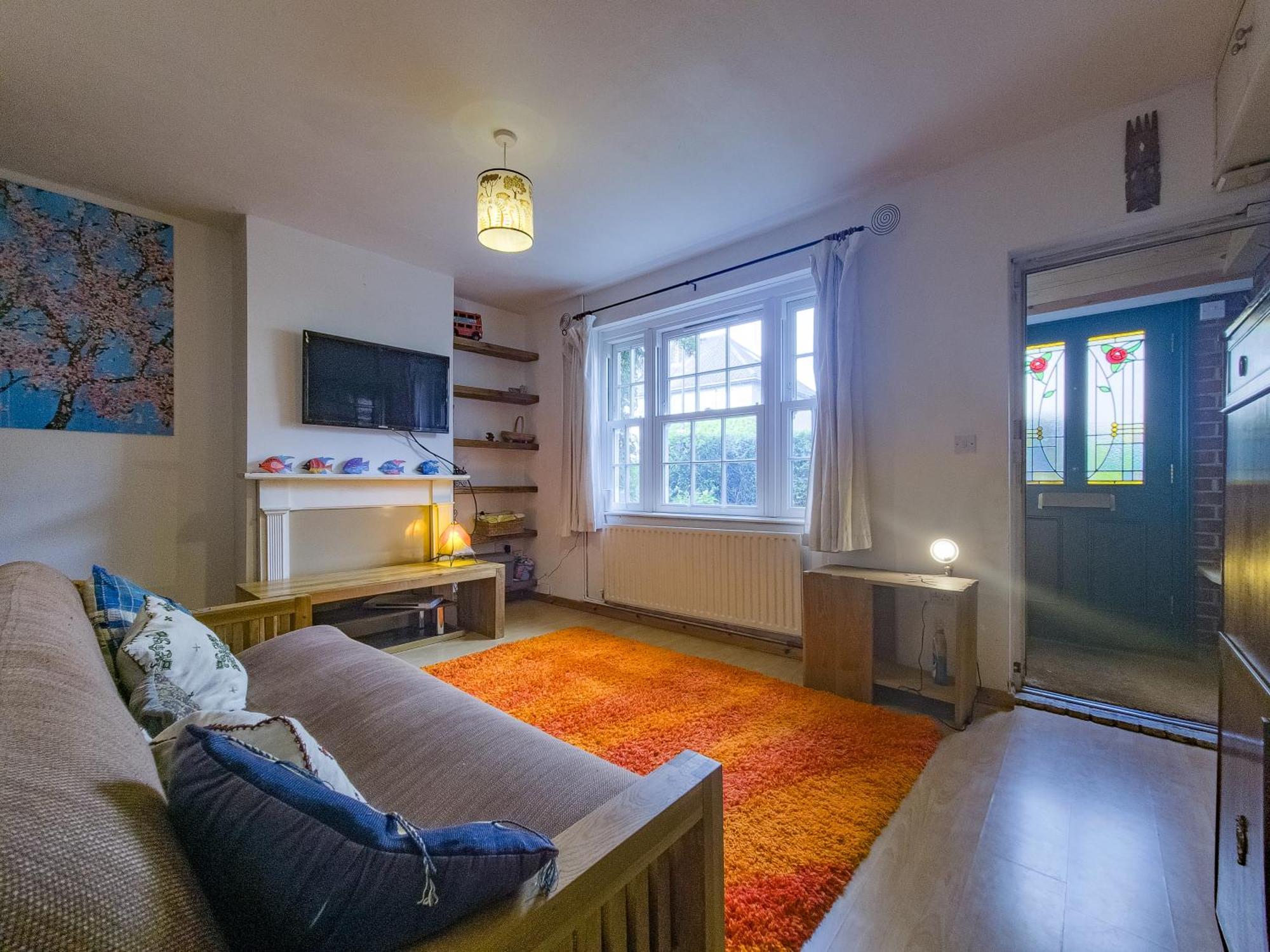 Ferienhaus Pass The Keys Charming Near Thames Dlr *