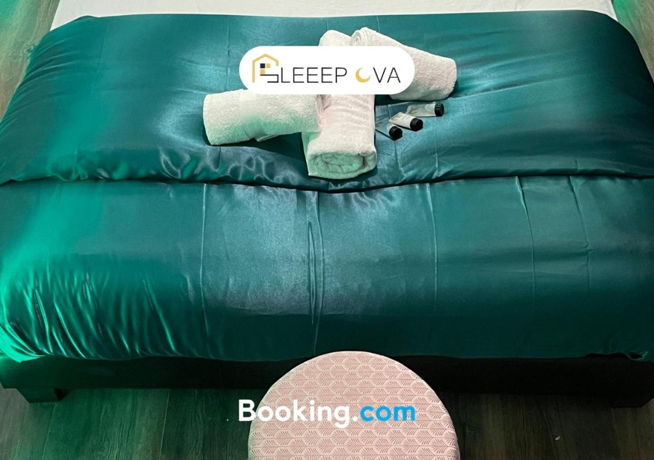Premium Offers L Last-Minute Escape L Luxury & Spacious 2 Bedroom Flat Families Business Relocation Sleepova Short Lets & Serviced Accommodation * Londres