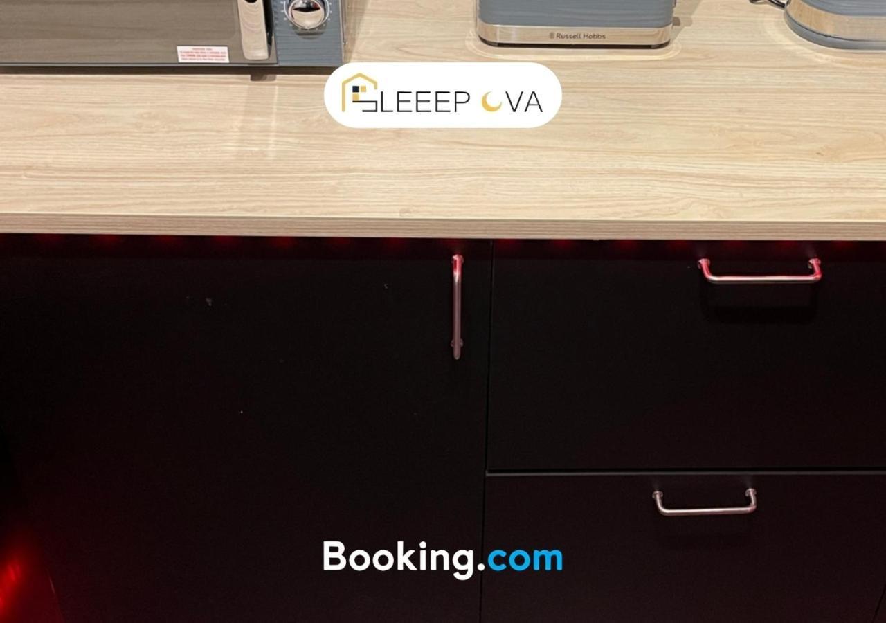 Appartement Premium Offers L Last-Minute Escape L Luxury & Spacious 2 Bedroom Flat Families Business Relocation Sleepova Short Lets & Serviced Accommodation Londres