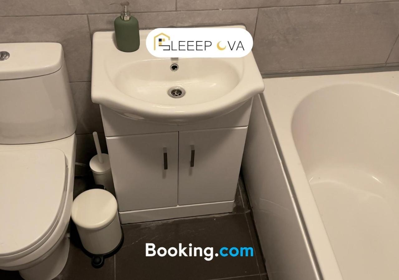 Premium Offers L Last-Minute Escape L Luxury & Spacious 2 Bedroom Flat Families Business Relocation Sleepova Short Lets & Serviced Accommodation * Londres
