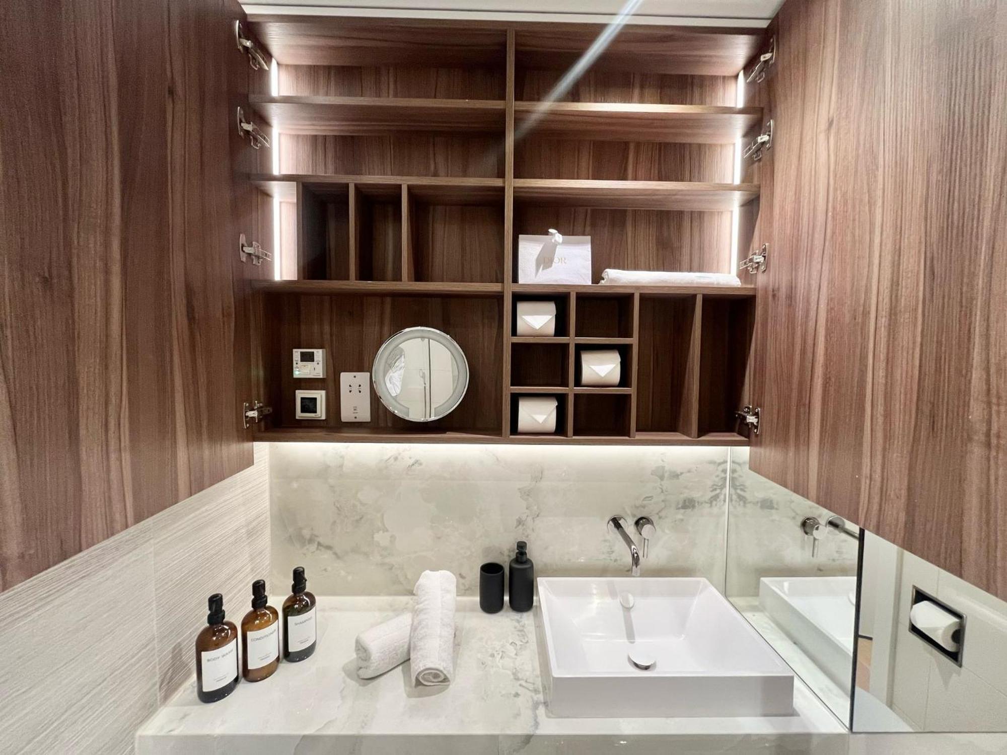 Appartement Exotic Two Bedroom Apartment -West London -Steps To Tube, Westfield Londres